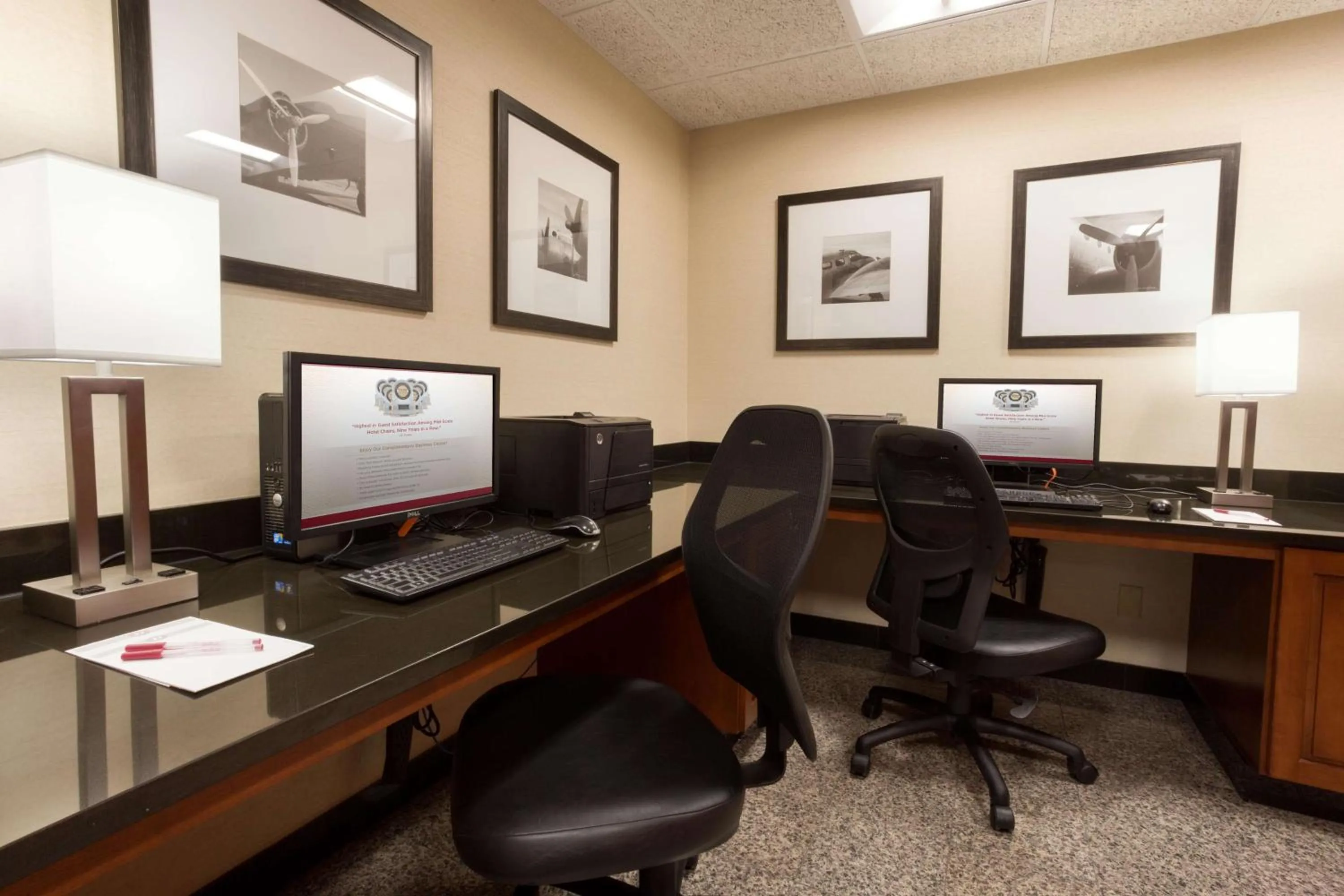 Business facilities in Drury Inn & Suites St. Louis Airport