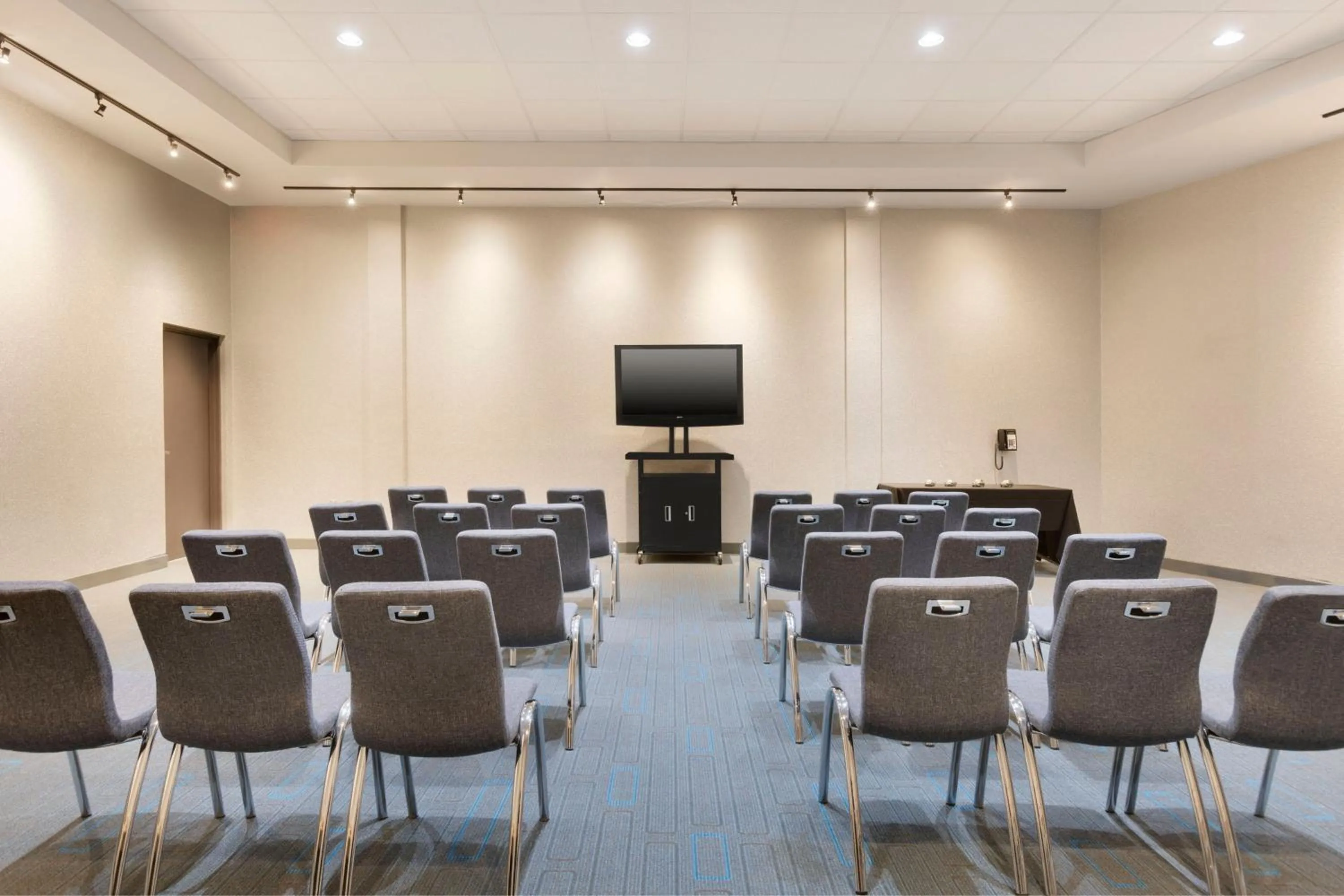 Meeting/conference room in aloft Hotel Milwaukee Downtown