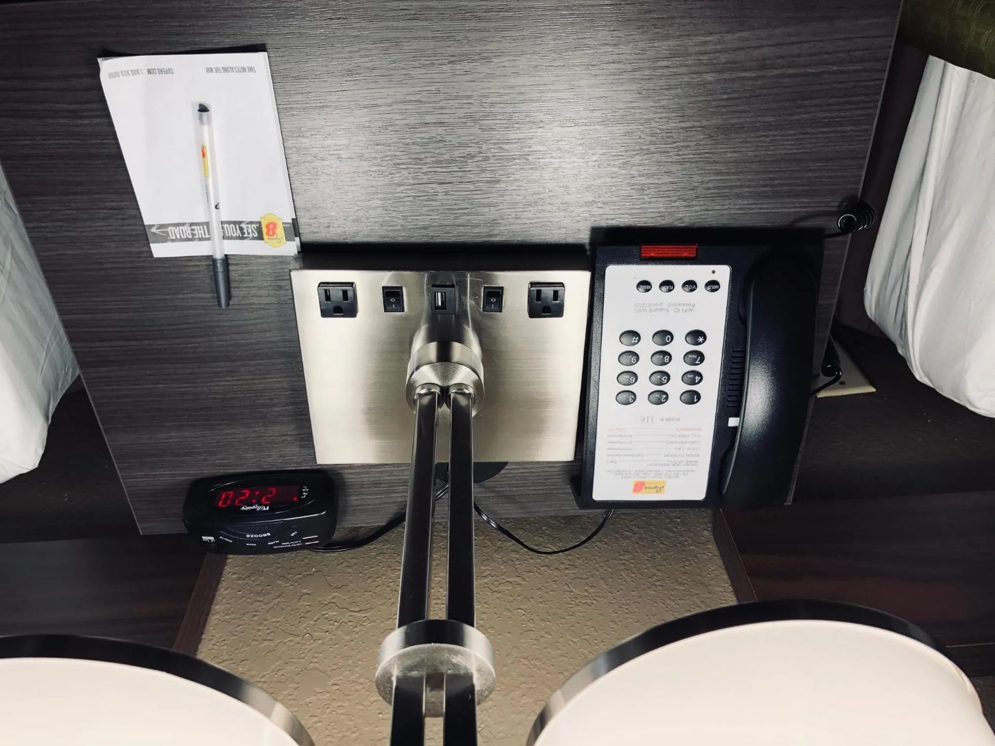 Super 8 by Wyndham Peru Starved Rock State Park