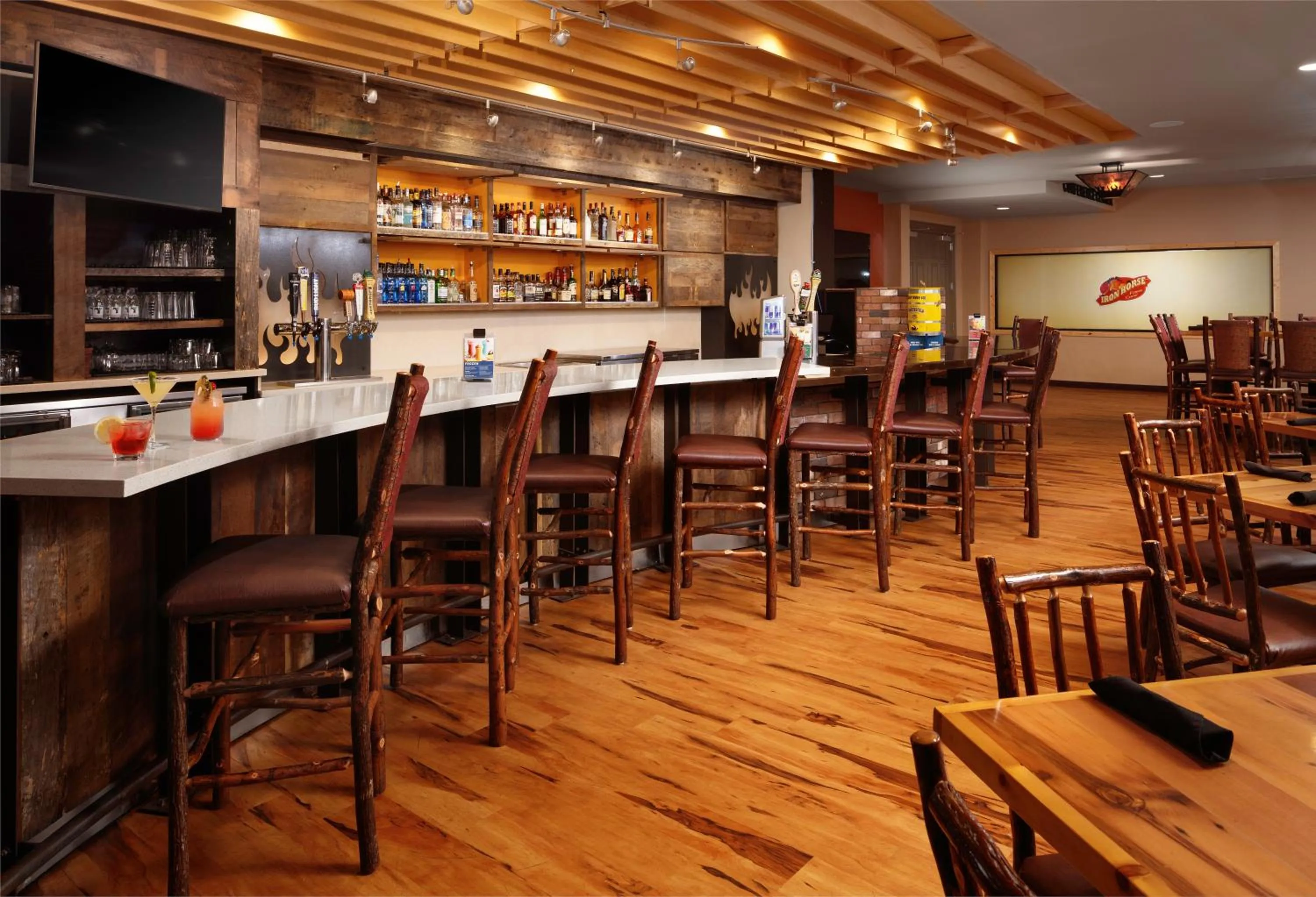 Restaurant/places to eat in Great Wolf Lodge New England