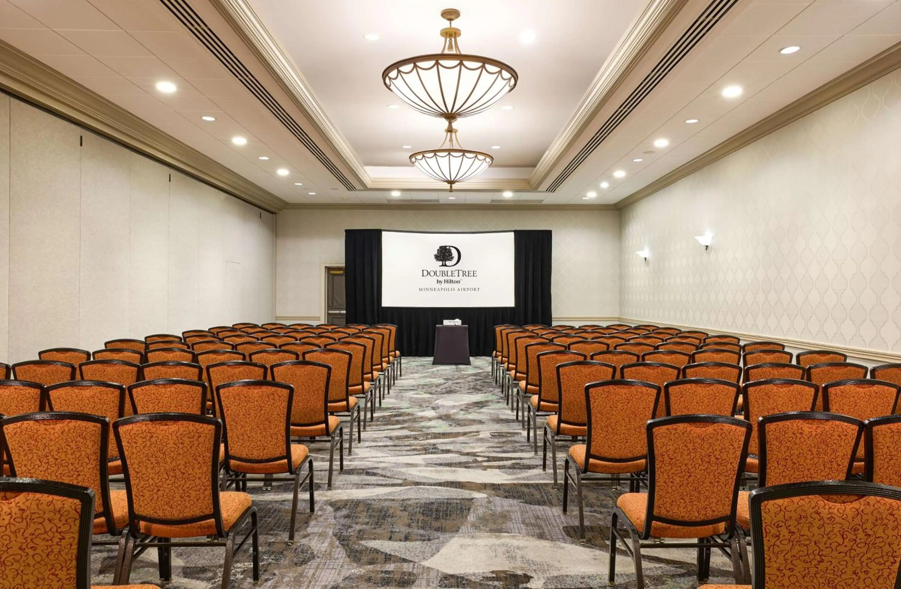 Meeting/conference room in DoubleTree by Hilton Minneapolis Airport, MN