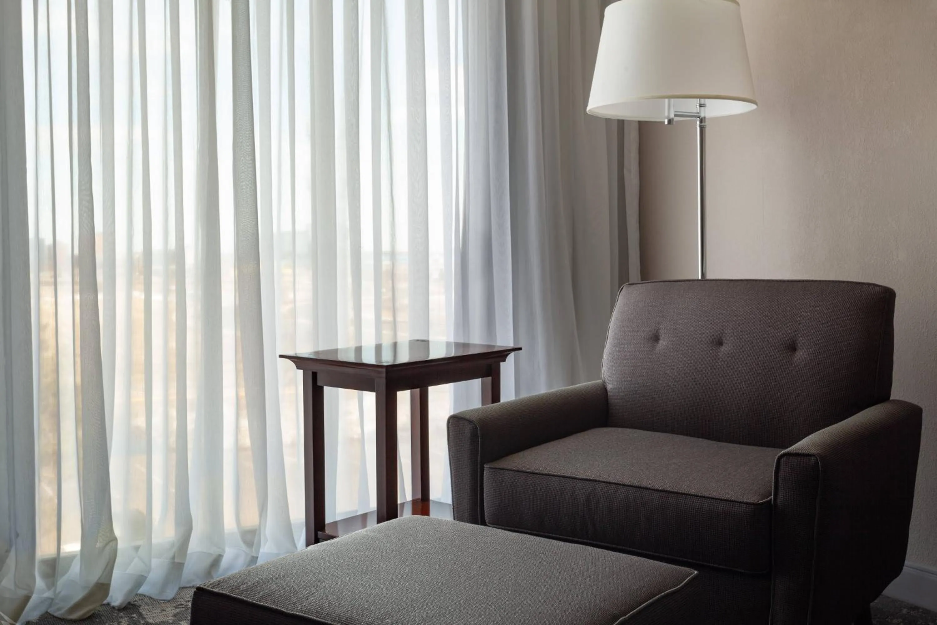 Photo of the whole room in DoubleTree by Hilton Minneapolis Airport, MN