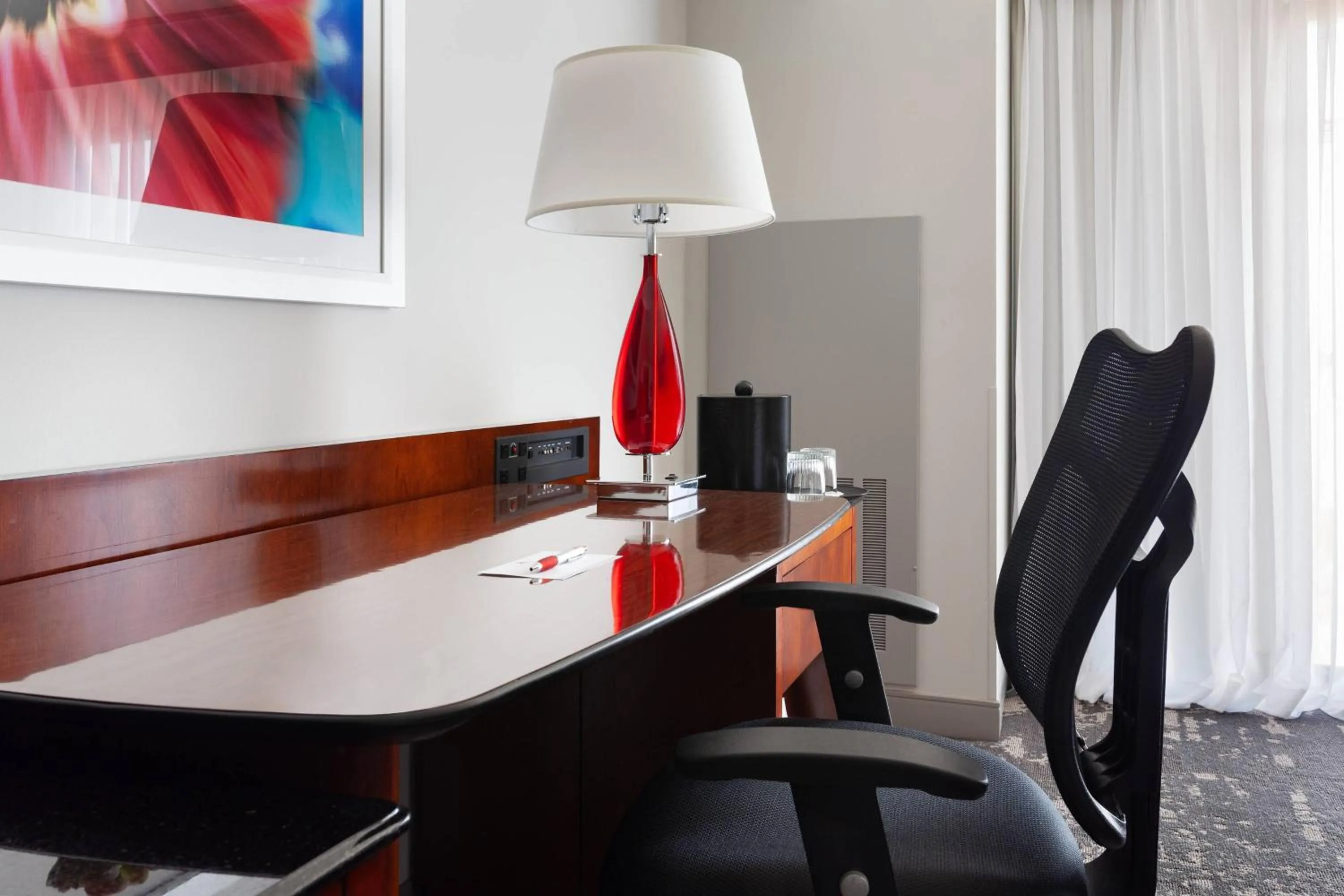 Photo of the whole room in DoubleTree by Hilton Minneapolis Airport, MN