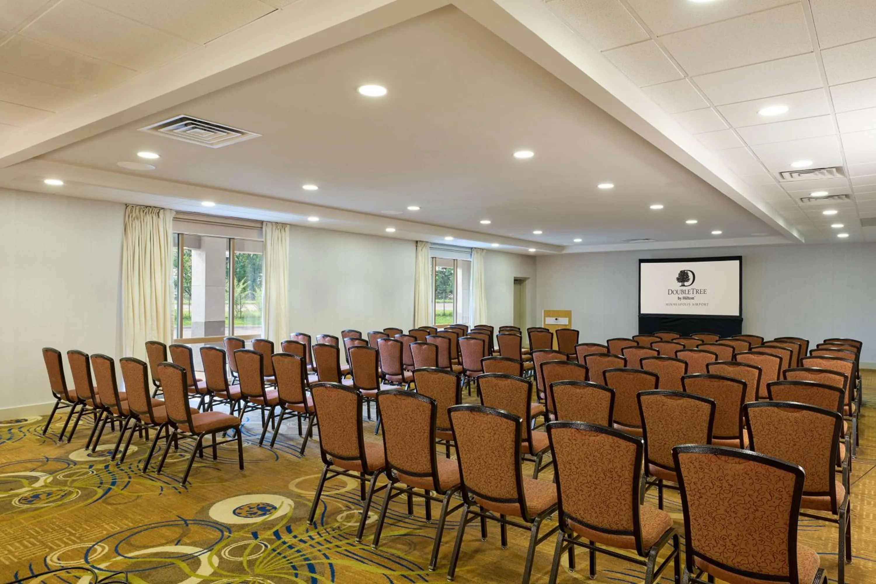 Meeting/conference room in DoubleTree by Hilton Minneapolis Airport, MN