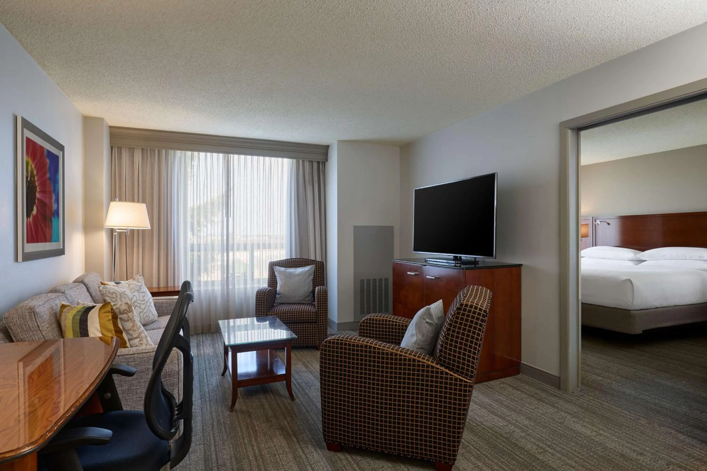 Living room, Bed in DoubleTree by Hilton Minneapolis Airport, MN
