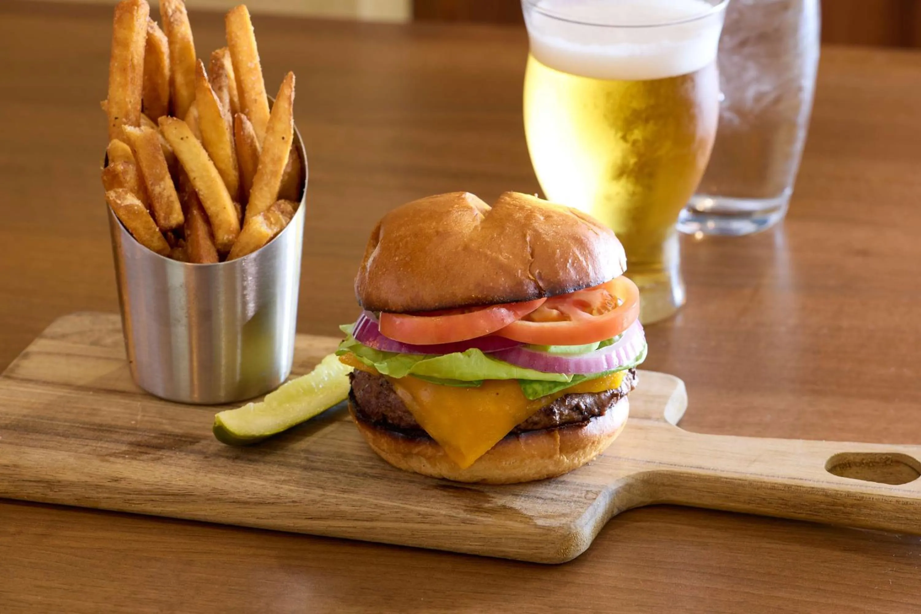 Restaurant/places to eat in DoubleTree by Hilton Minneapolis Airport, MN