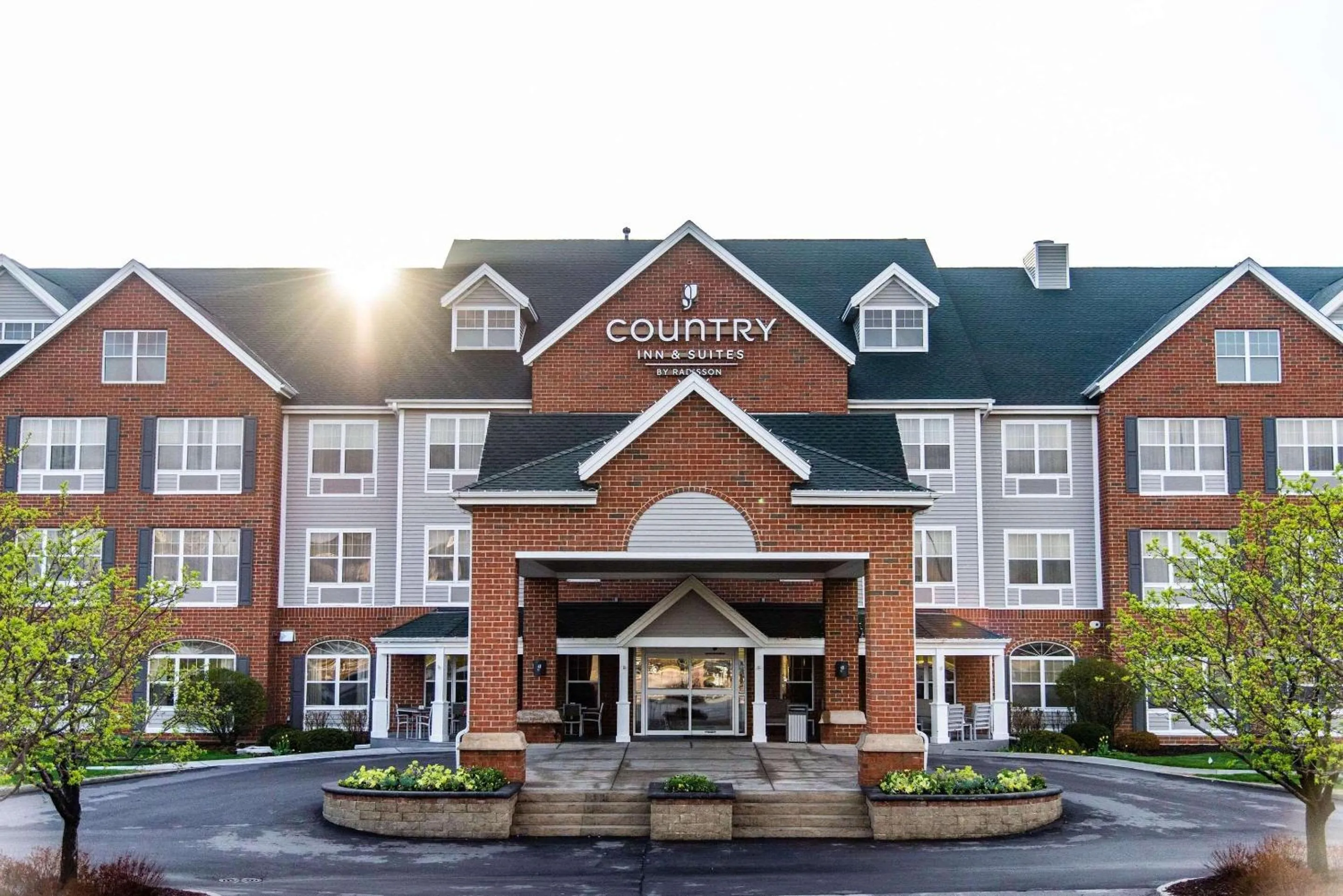 Country Inn & Suites by Radisson, Milwaukee West Brookfield , WI