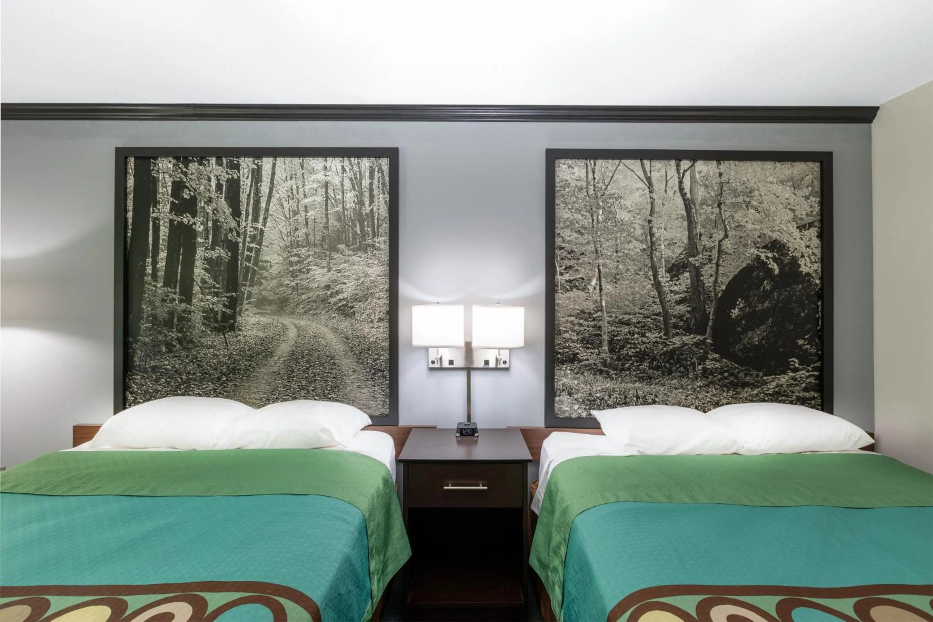 Bed in Super 8 by Wyndham Duluth