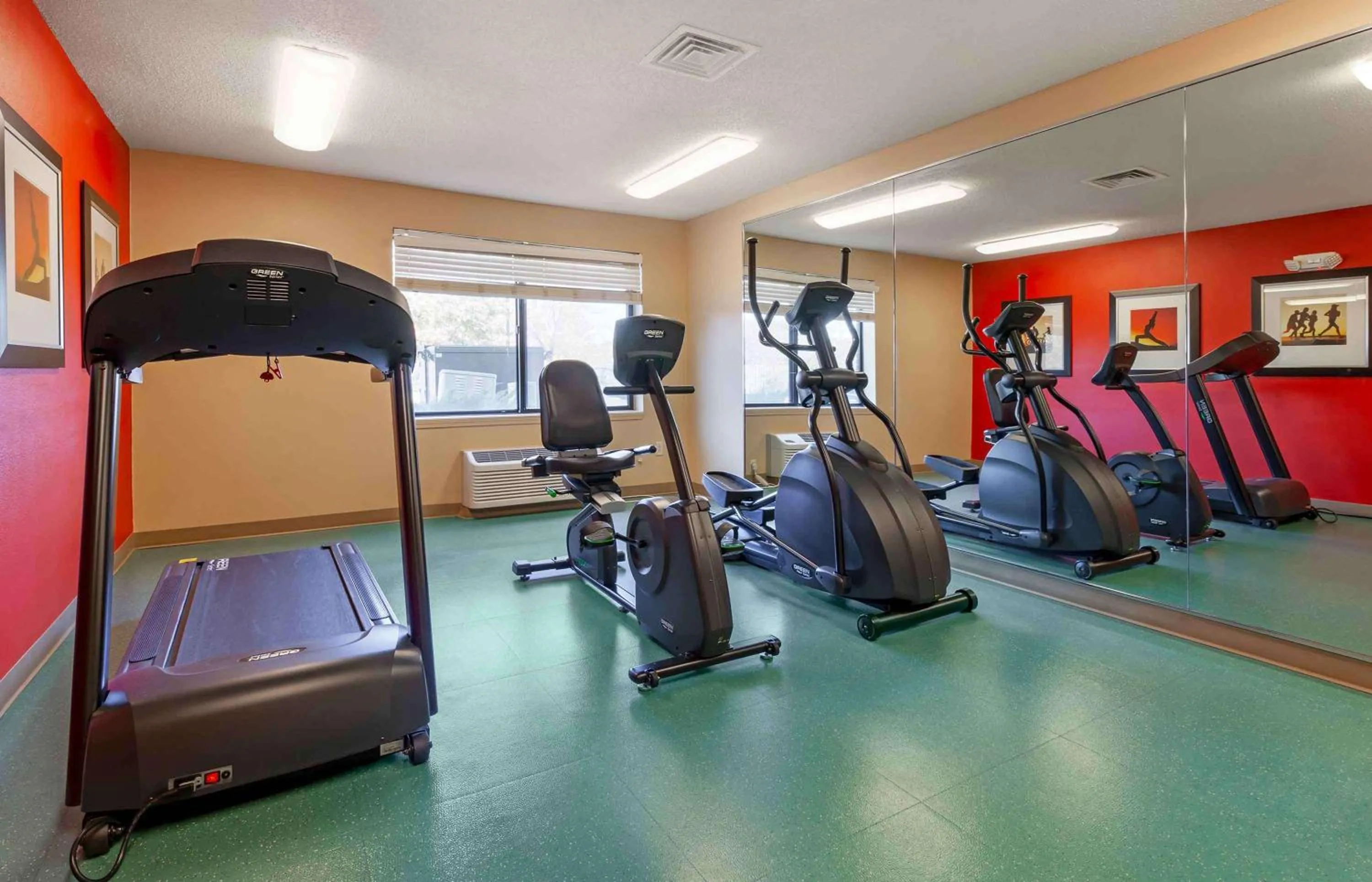 Fitness centre/facilities in Extended Stay America Select Suites - Madison - Old Sauk Rd
