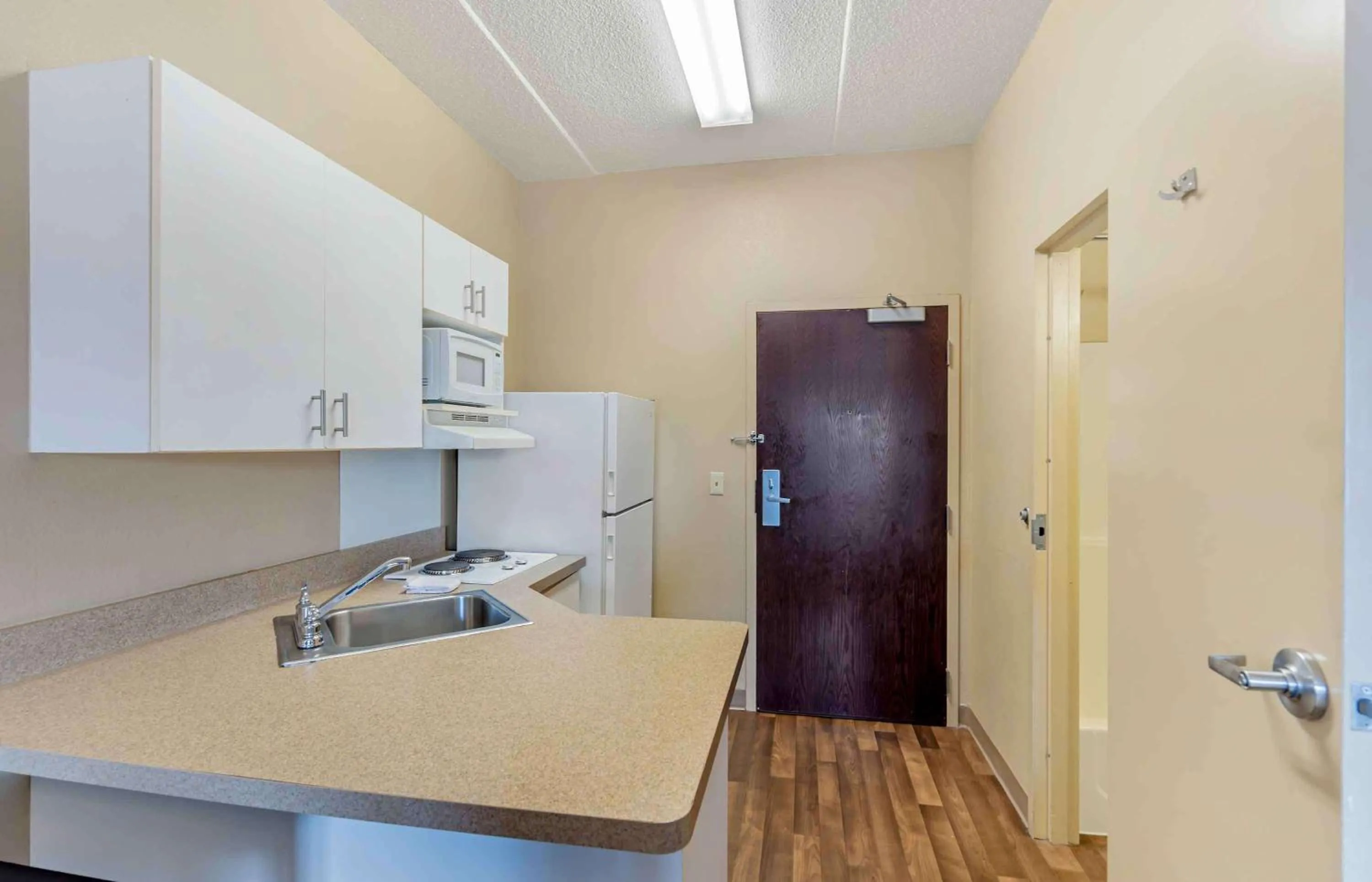 Bedroom in Extended Stay America Select Suites - Chicago - O'Hare