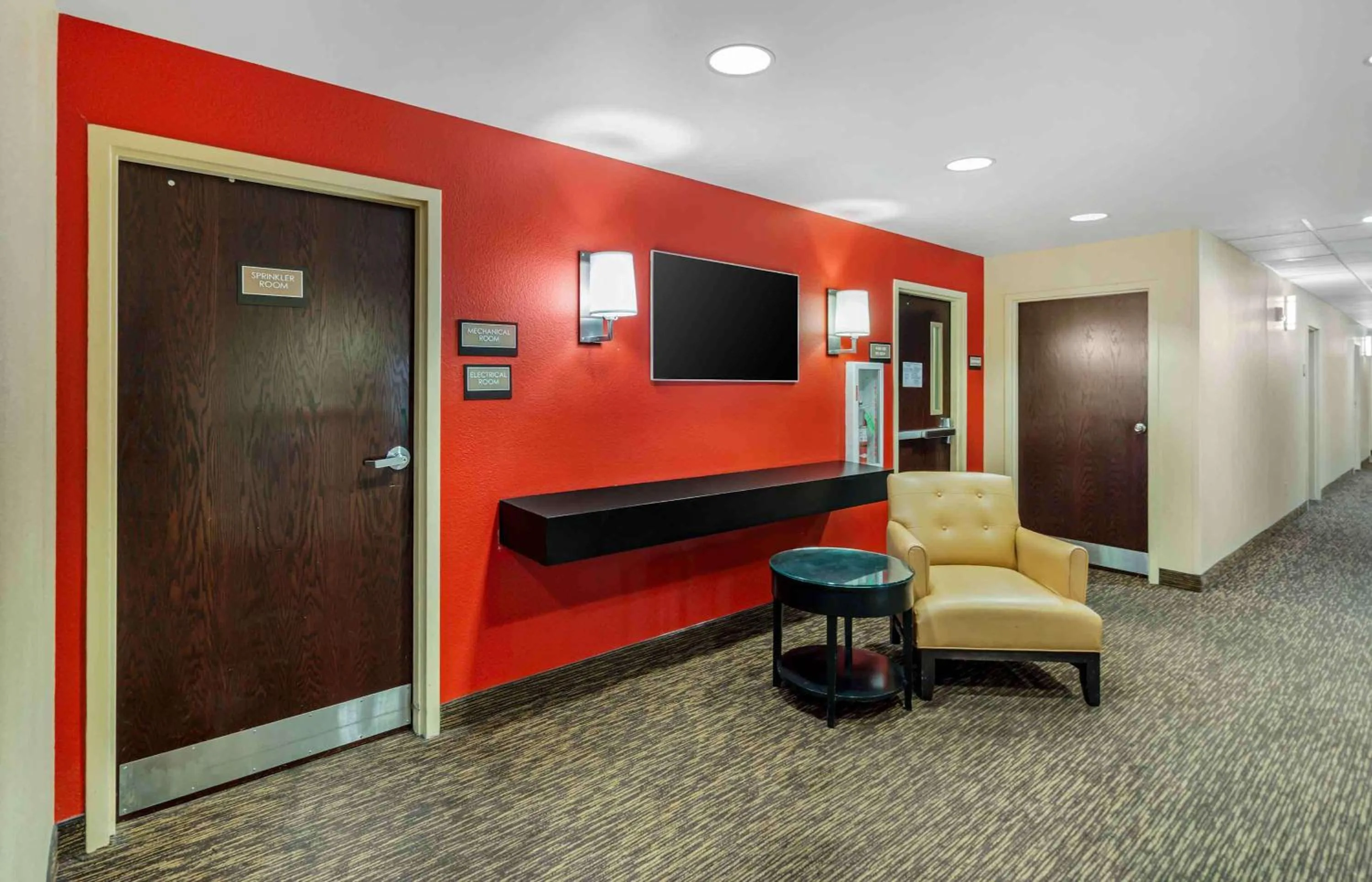 Lobby or reception in Extended Stay America Select Suites - Chicago - O'Hare