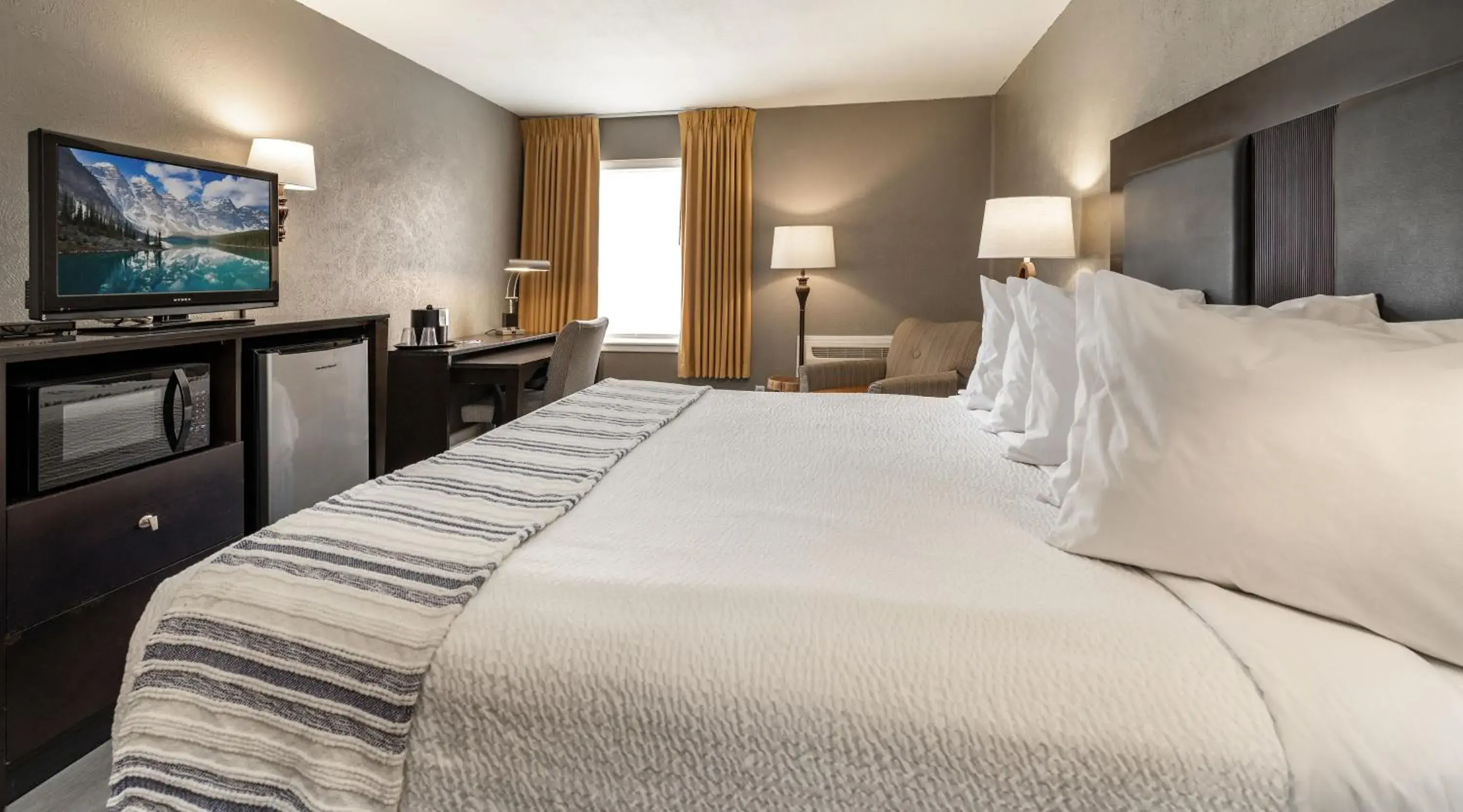 Standard King Room in THE BRANSINN Entertainment District Standard King Room in THE BRANSINN Entertainment District