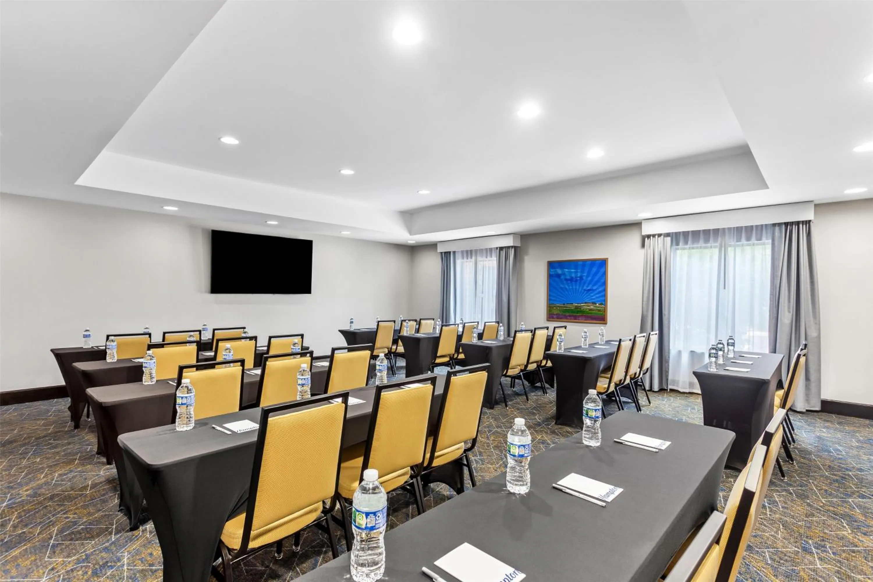 Meeting/conference room in Hampton Inn Dekalb - Near the University