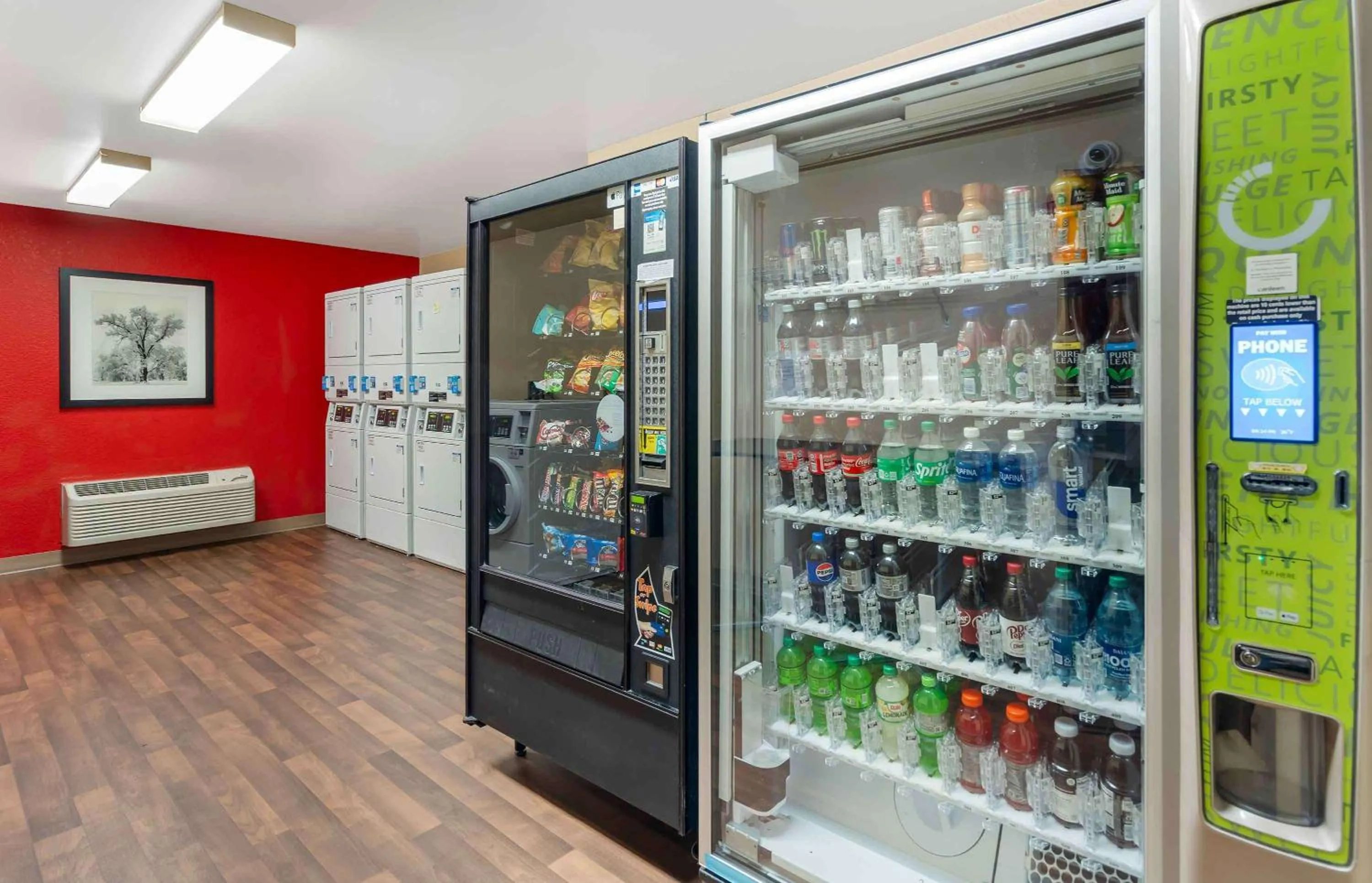 Property building in Extended Stay America Suites - Chicago - Vernon Hills - Lake Forest