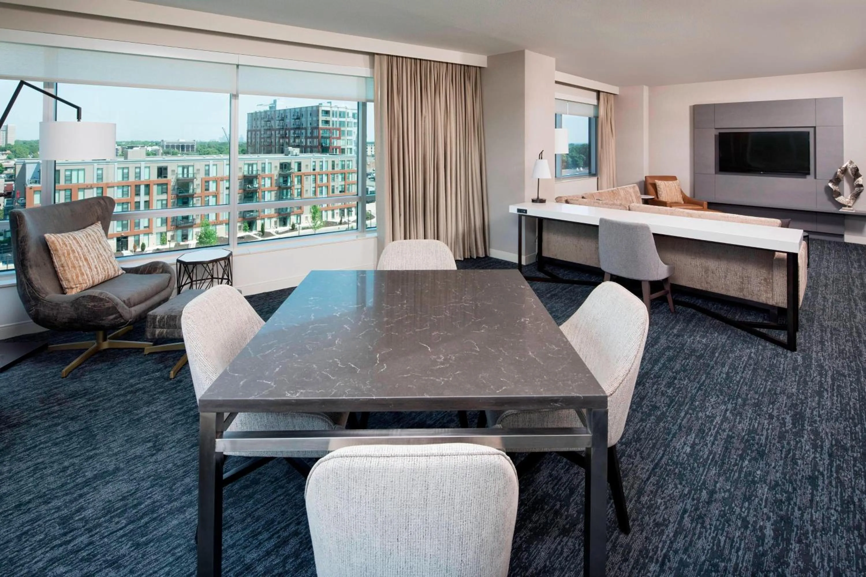 Photo of the whole room in The Westin Edina Galleria