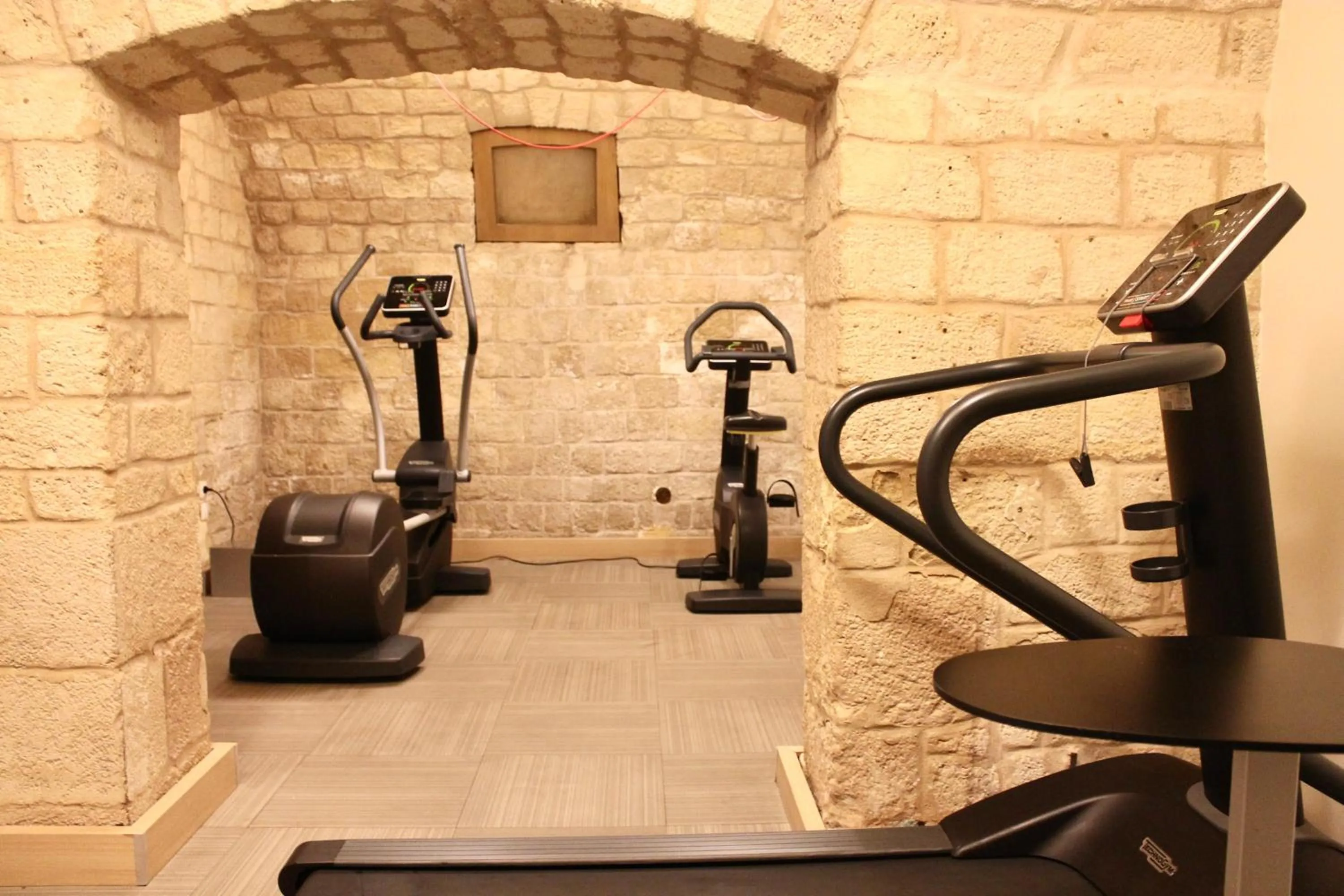 Property building in Mercure Paris Notre Dame Saint Germain des Prés