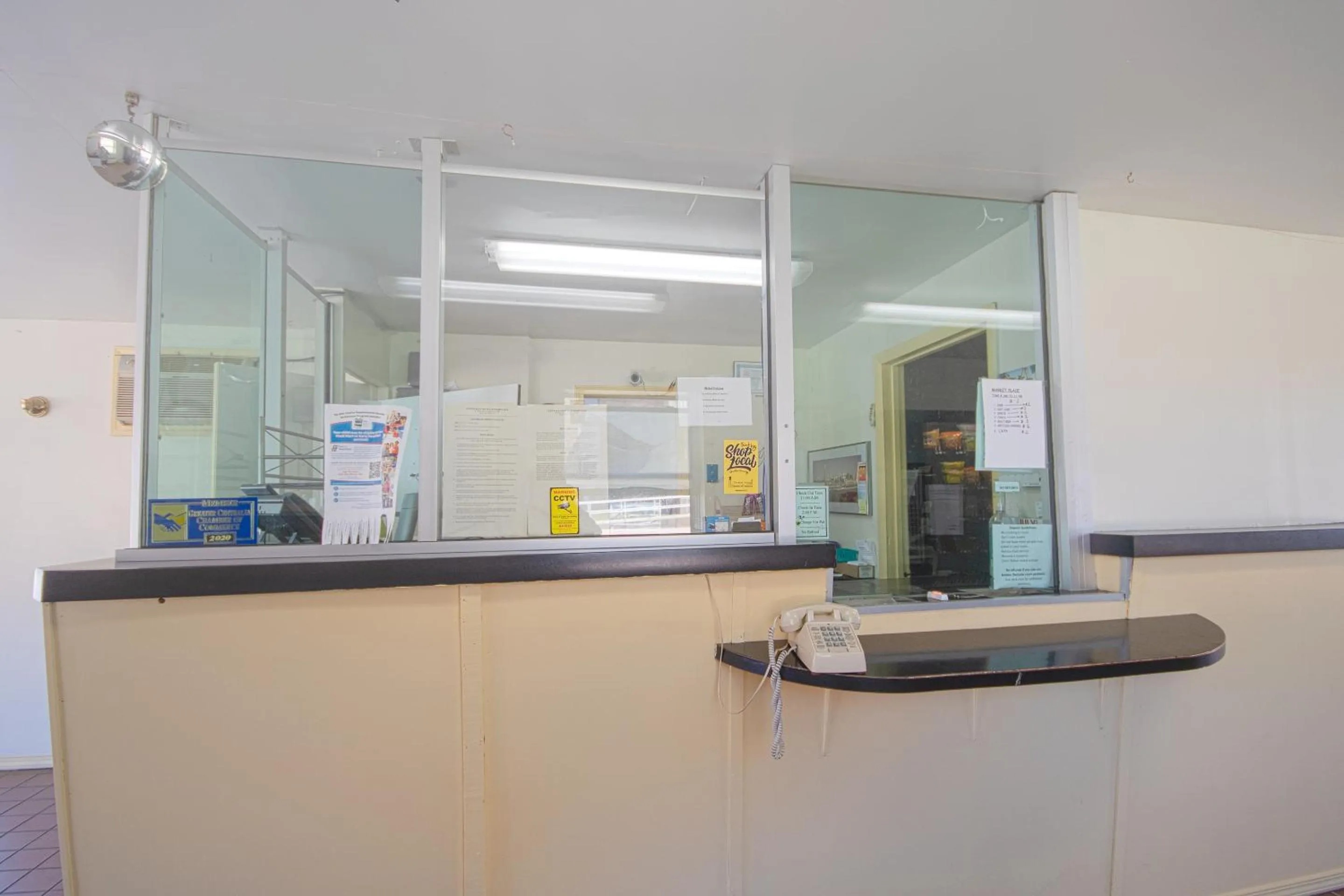 Lobby or reception, Lobby/Reception in Centralia Motel near Downtown by OYO