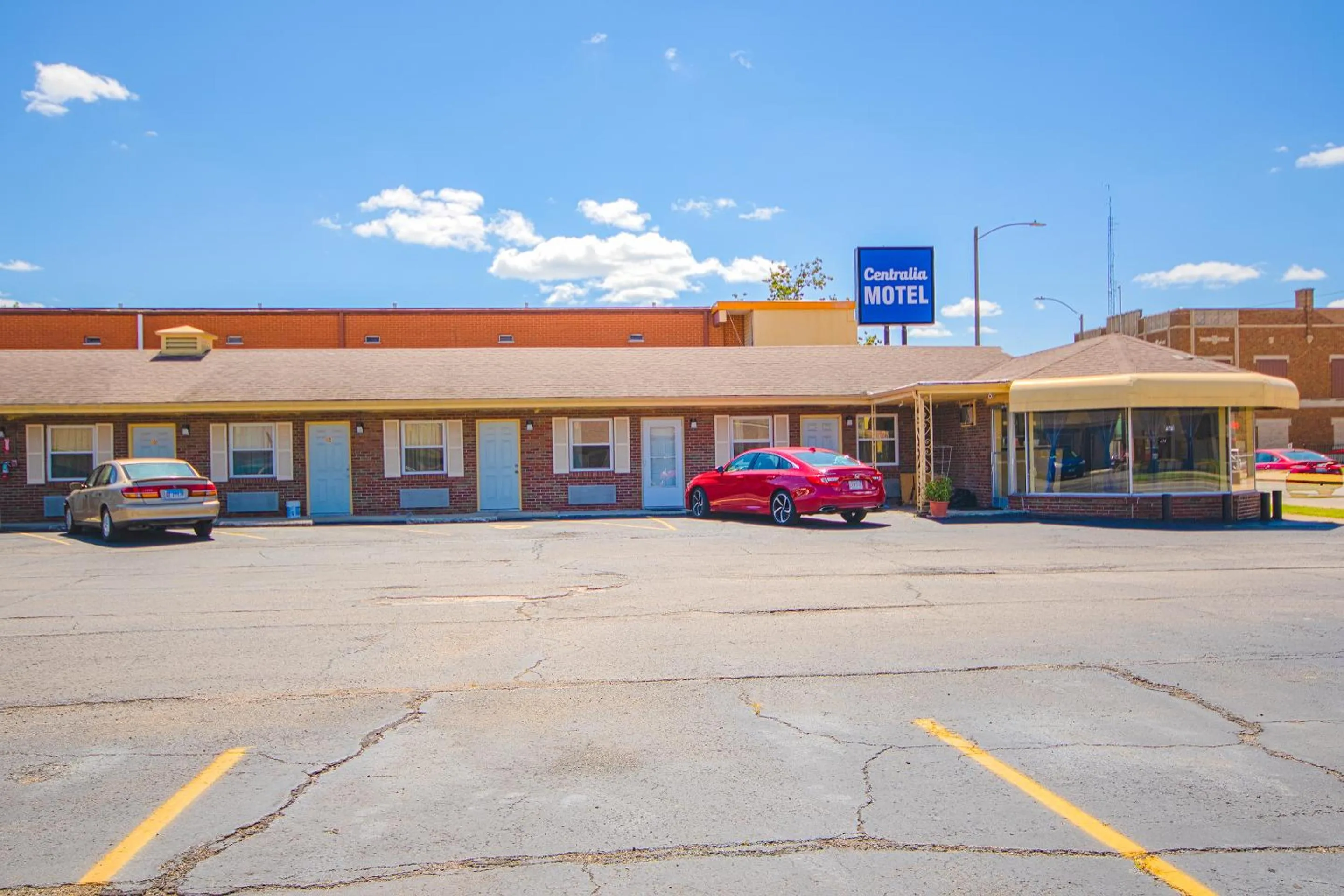Parking, Property Building in Centralia Motel near Downtown by OYO