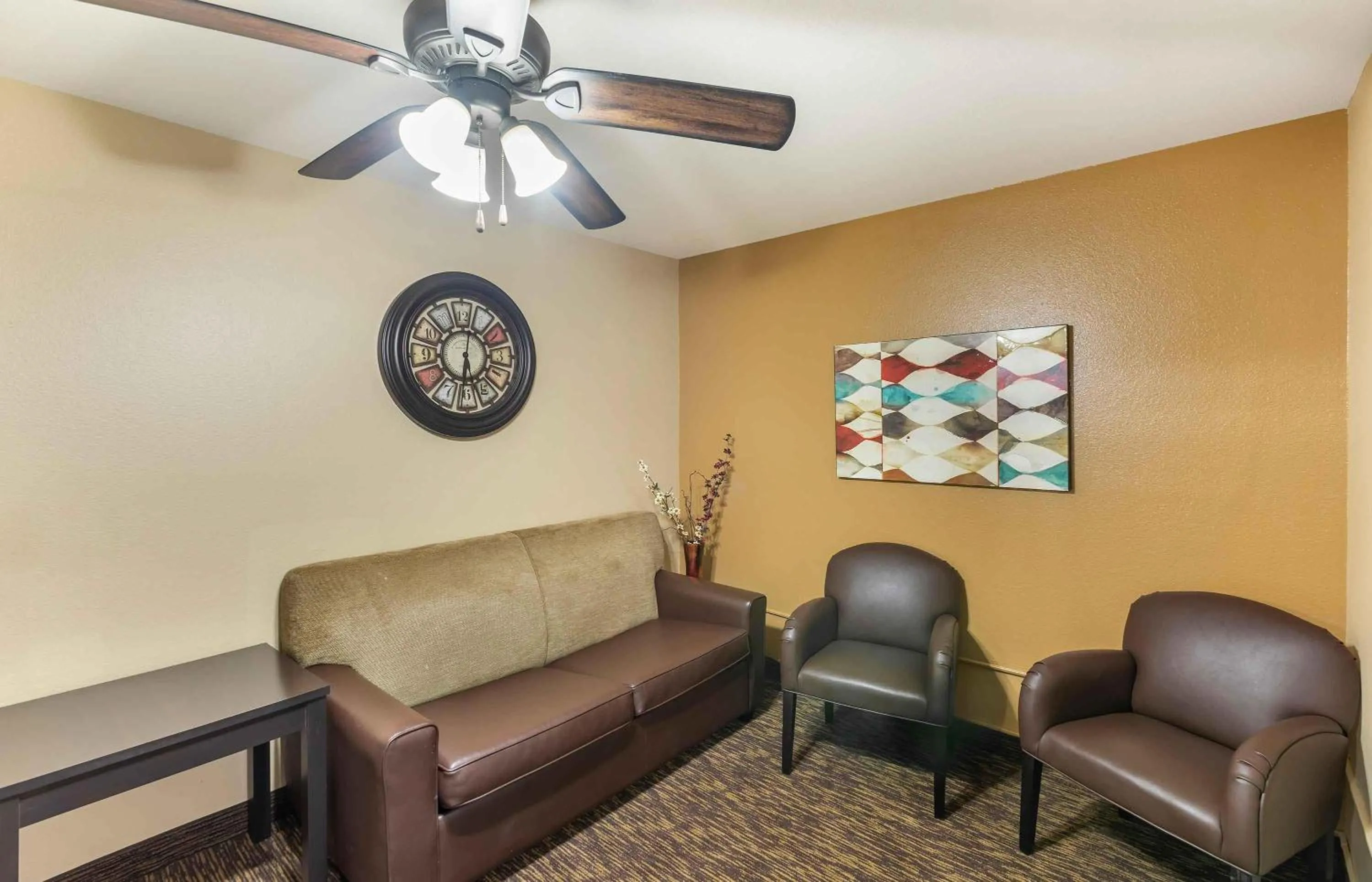 Meeting/conference room in Extended Stay America Suites - Milwaukee - Brookfield