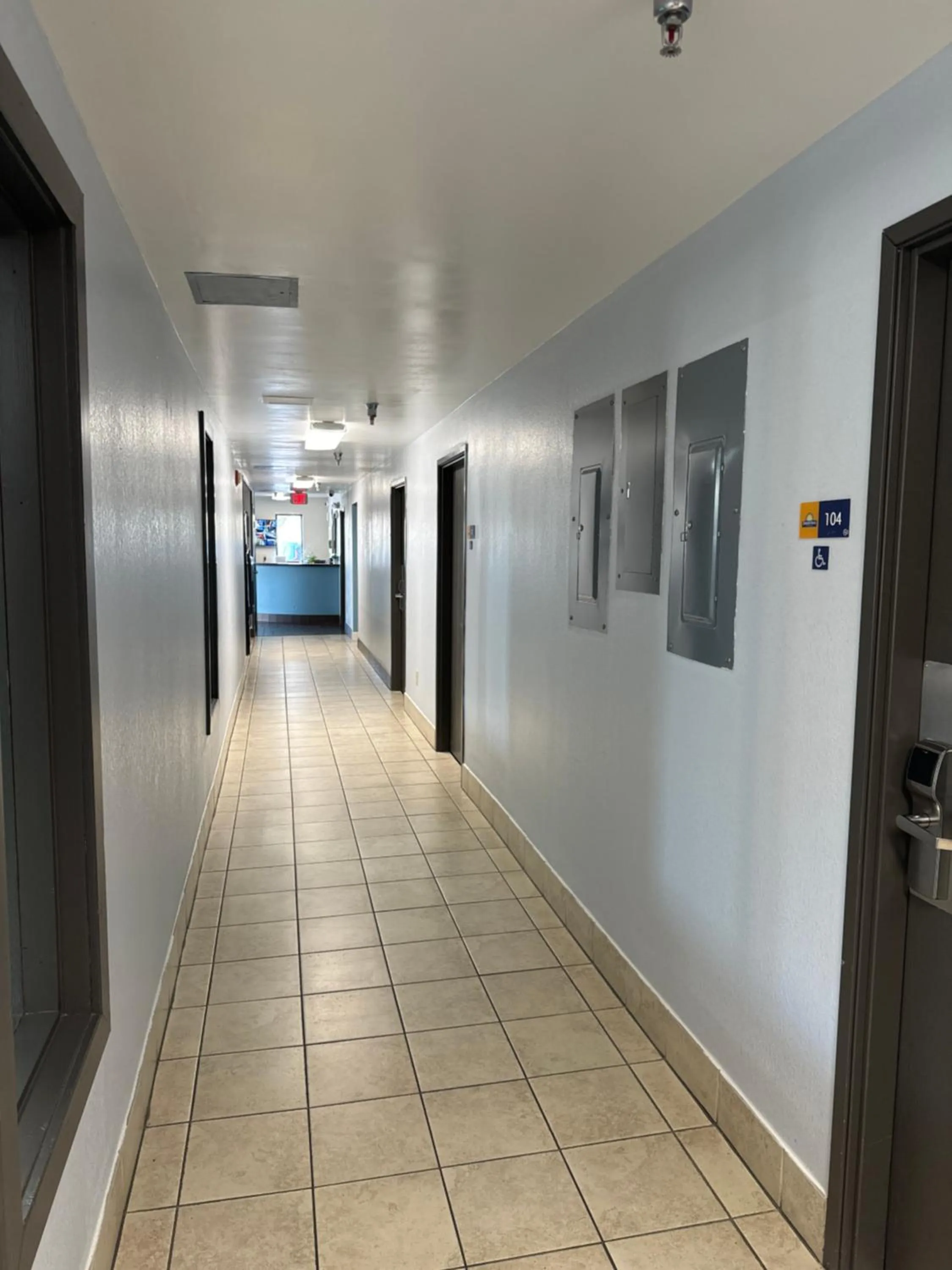 Days Inn by Wyndham Salina I-70