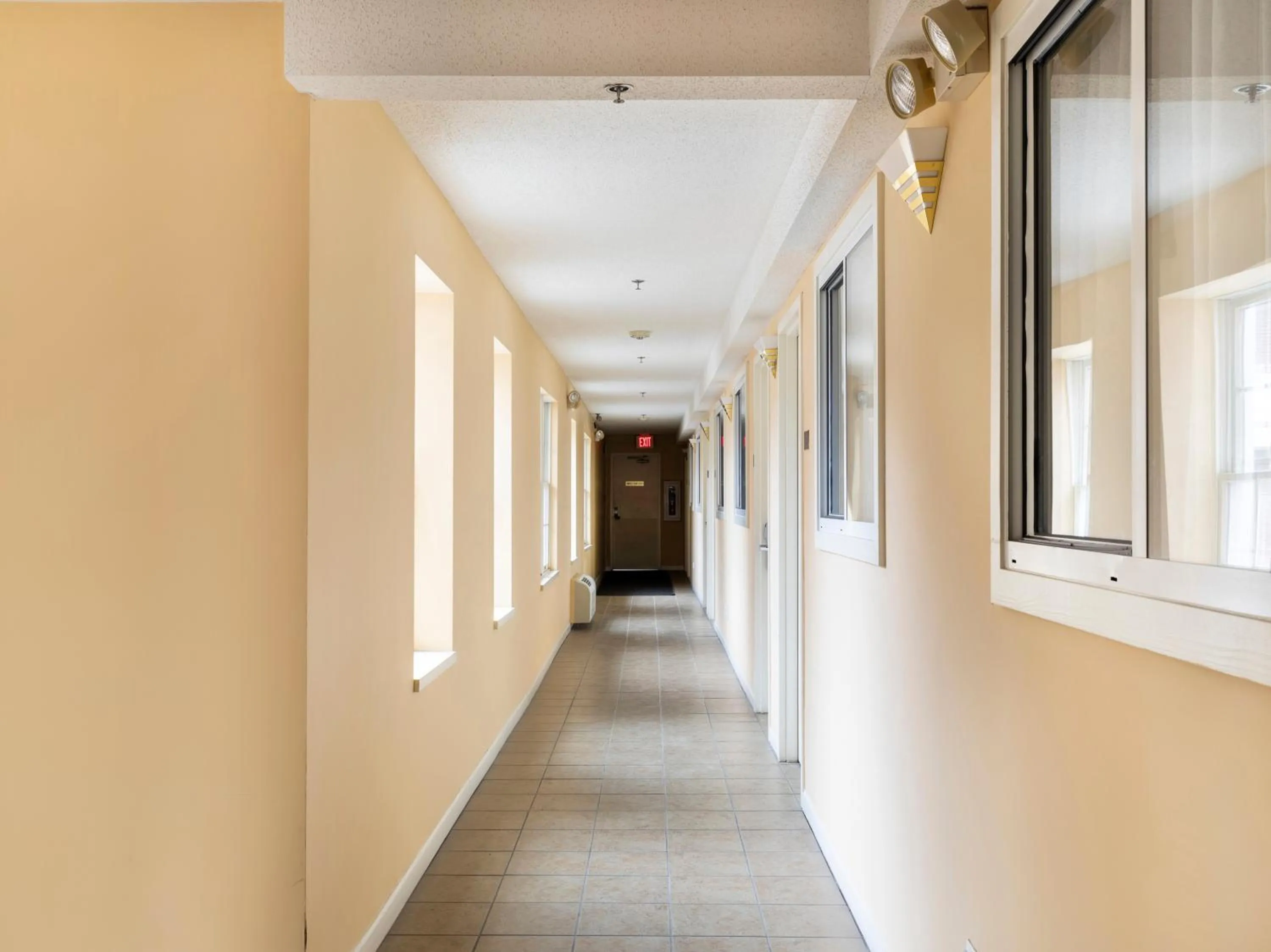 Patio in Mansion View Inn & Suites