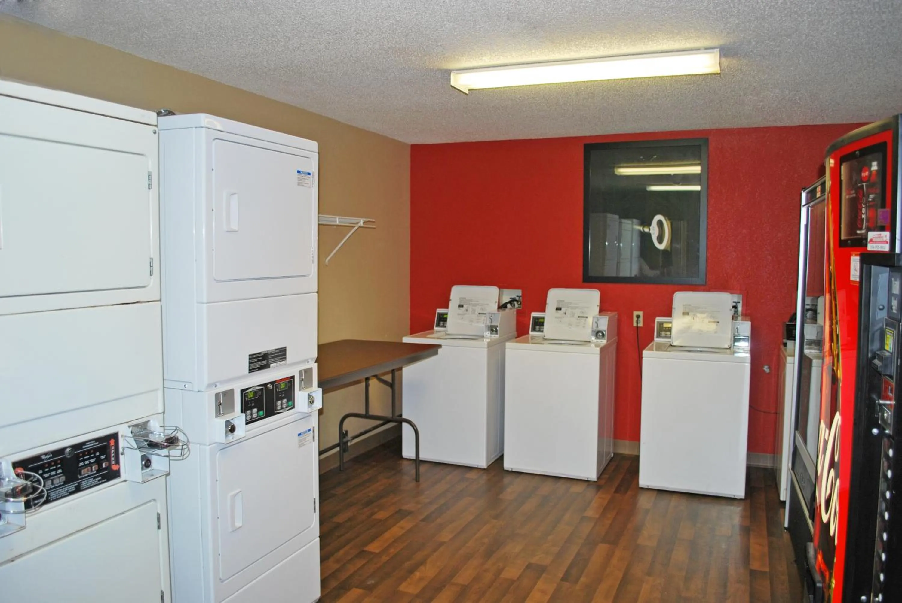 Area and facilities in Extended Stay America Suites - St Louis - Westport - E Lackland Rd