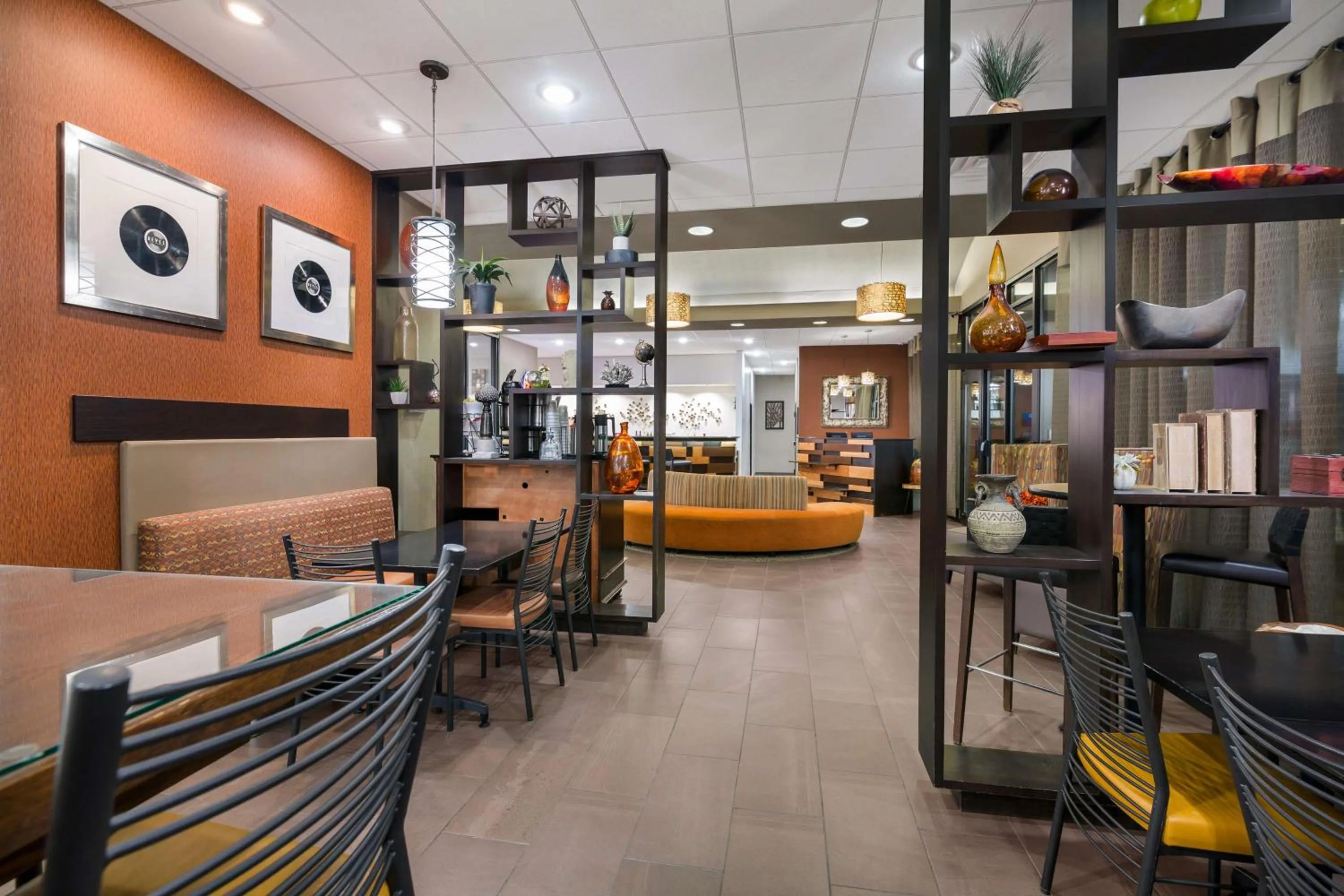 Lobby or reception in Revel Hotel Minot - SureStay Collection by Best Western