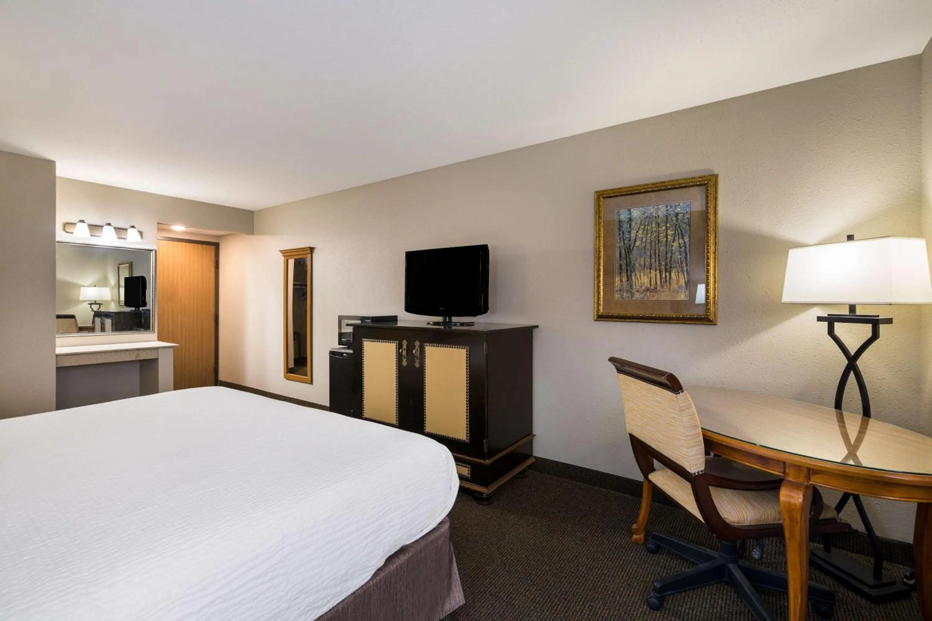 Photo of the whole room, Bed in Revel Hotel Minot - SureStay Collection by Best Western