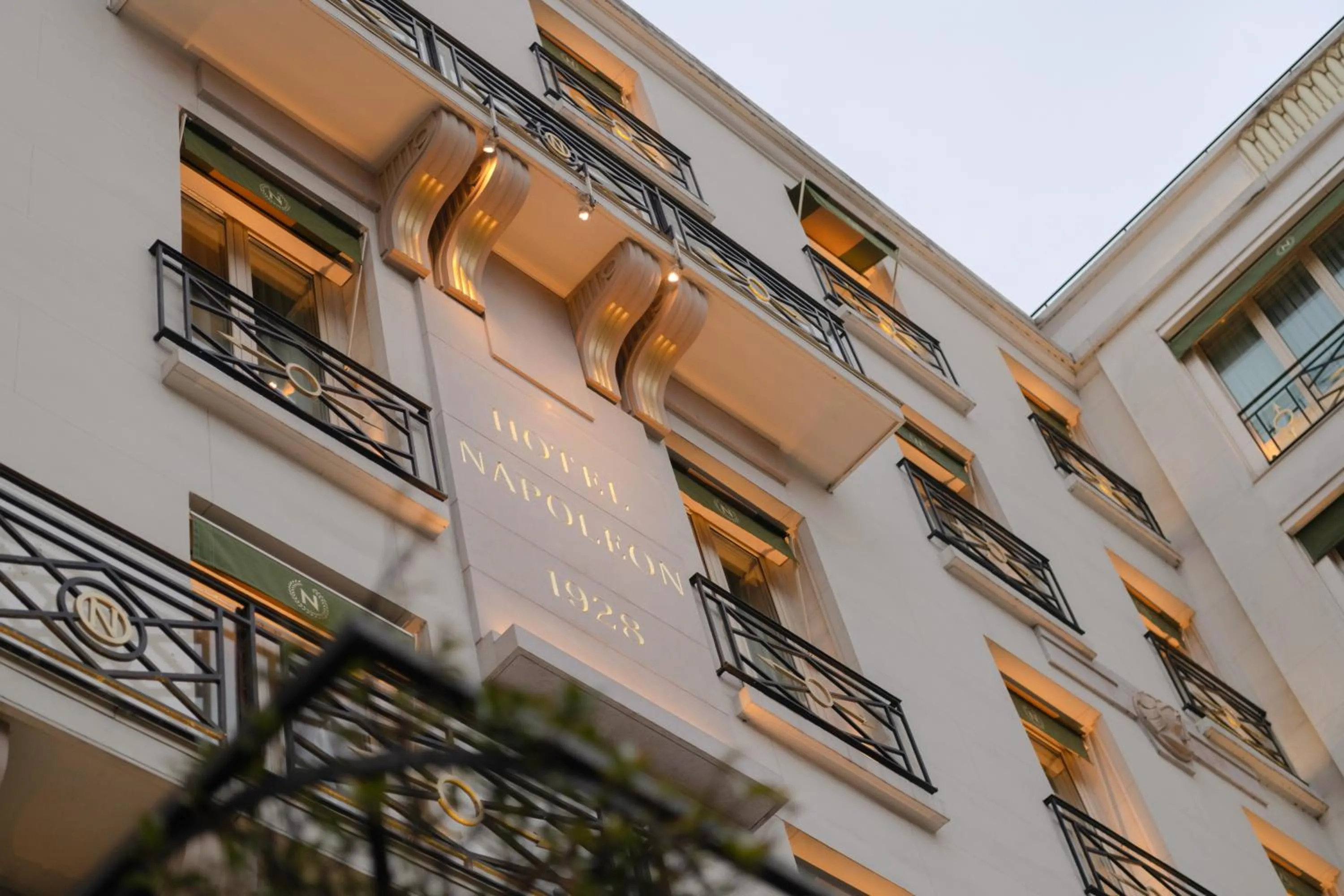 Property building in Hôtel Napoleon Paris