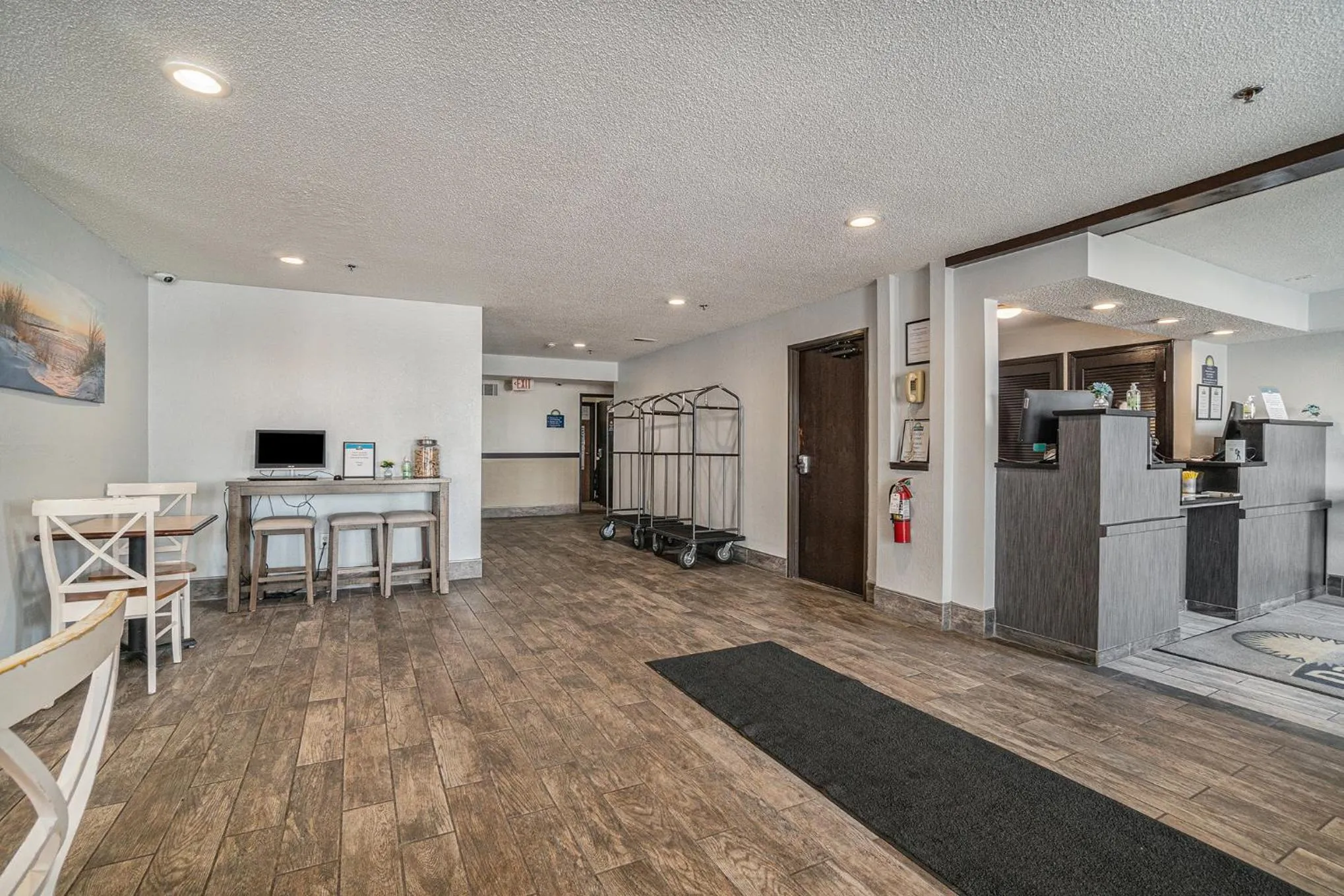 Property building in Days Inn & Suites by Wyndham Traverse City