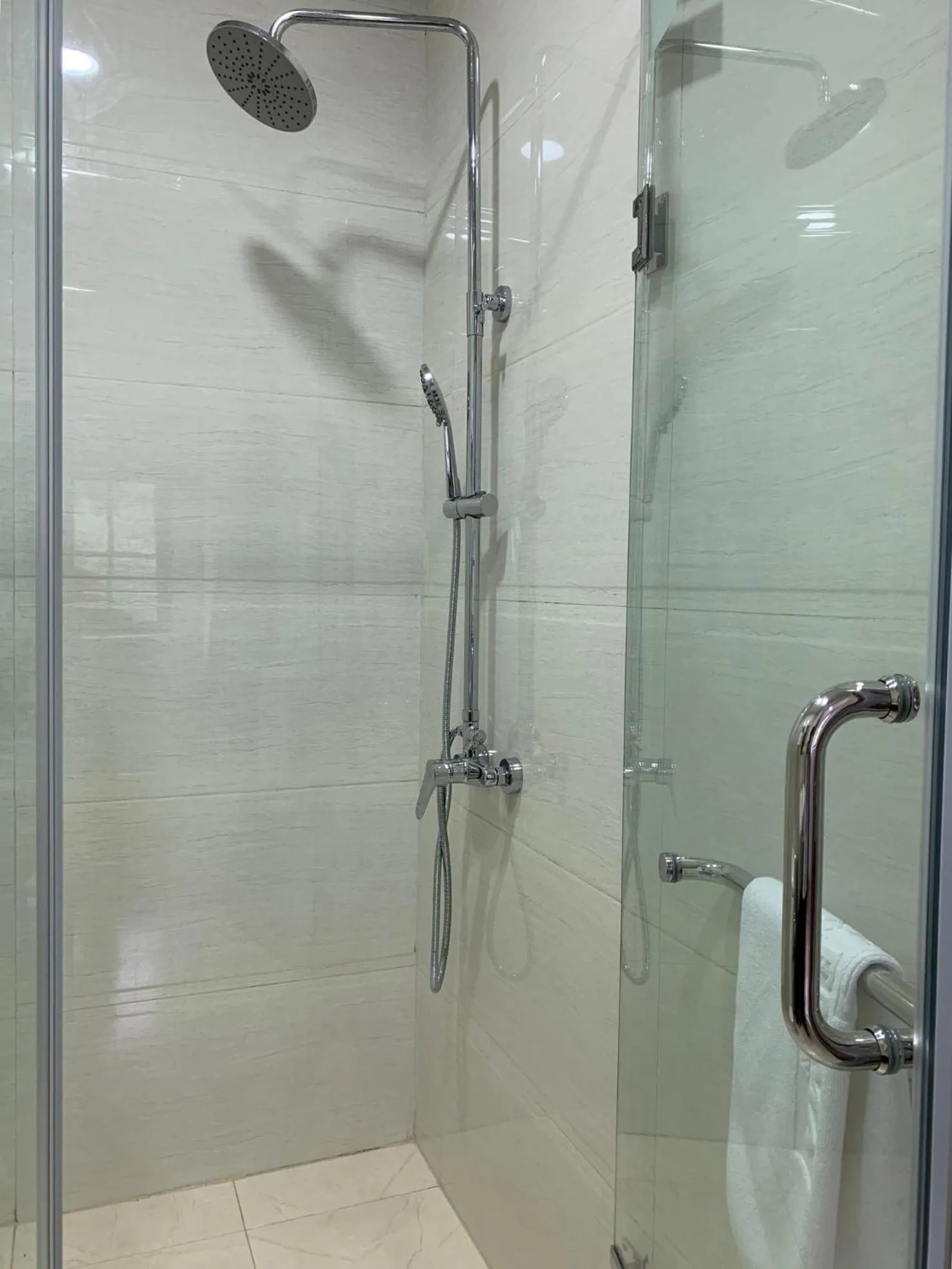 Bathroom in Emma Hotel