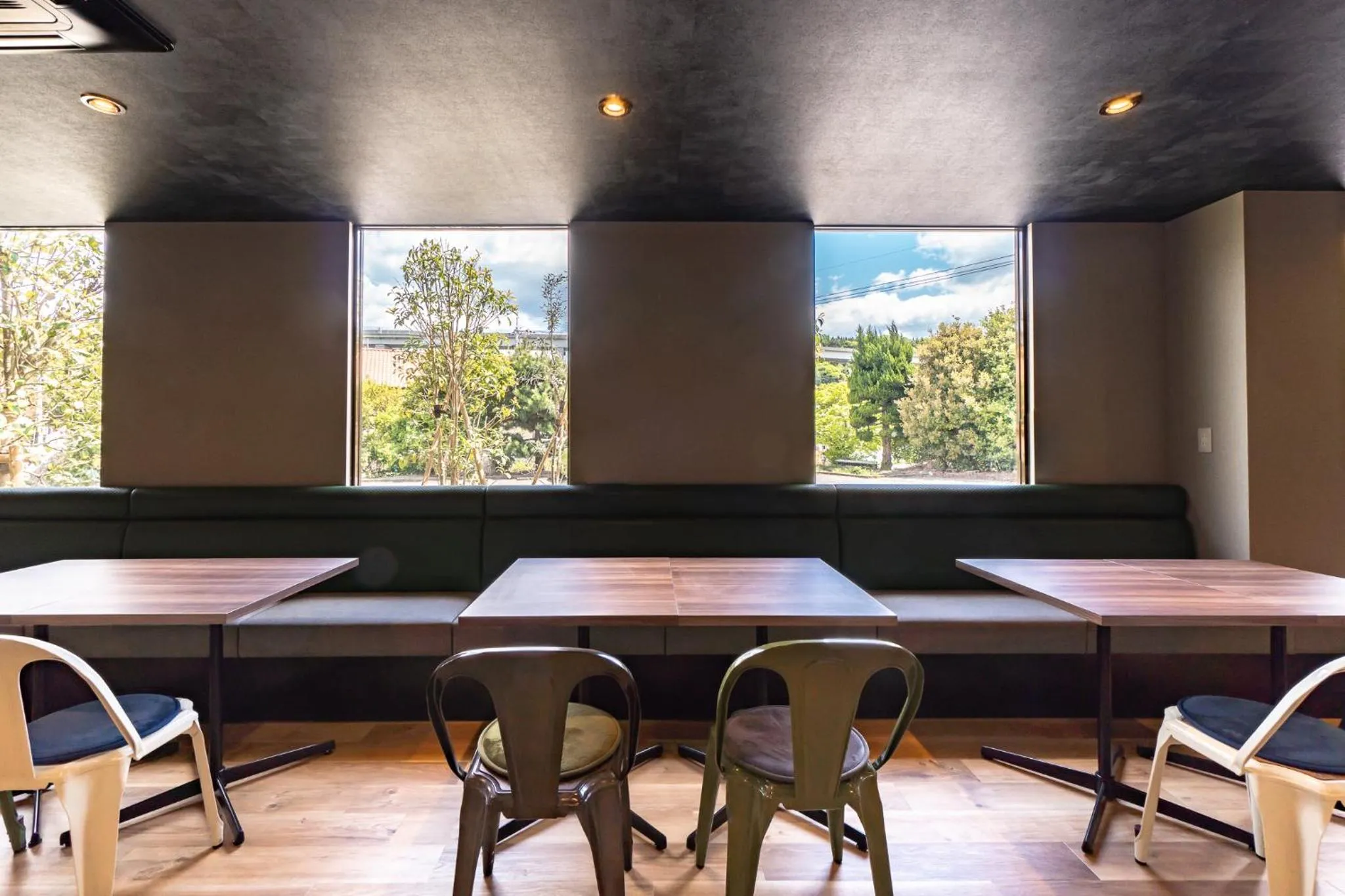 Restaurant/places to eat in I-Link Hostel & Cafe Shimanami