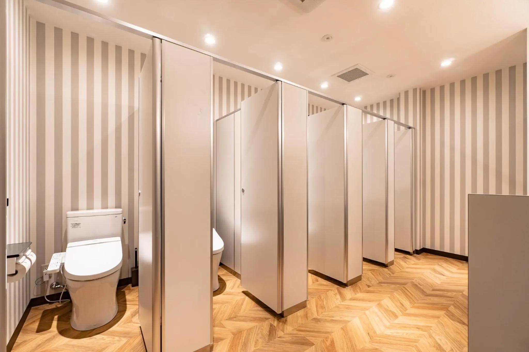 Toilet in I-Link Hostel & Cafe Shimanami