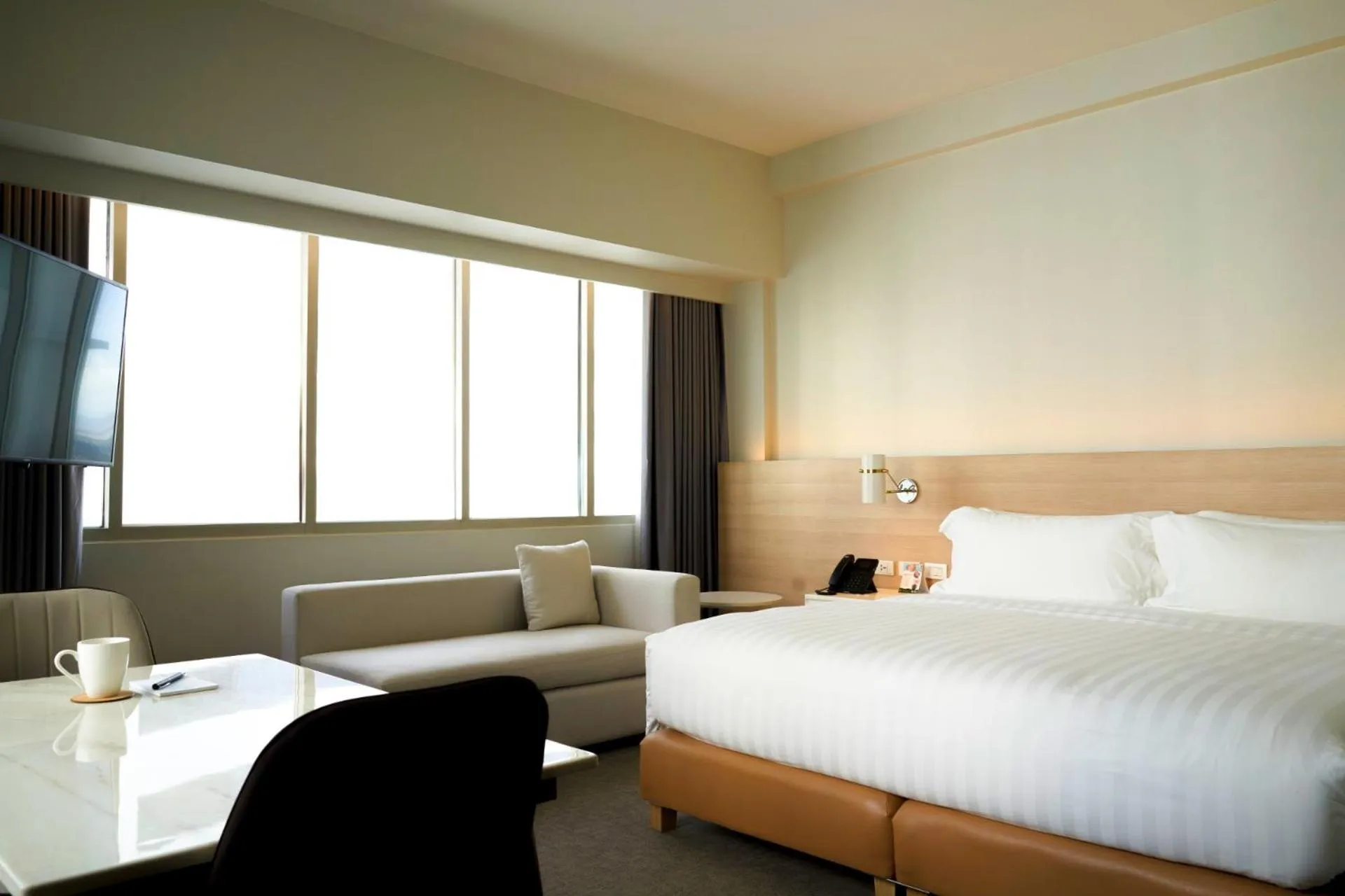 Bed in Brittany Hotel BGC