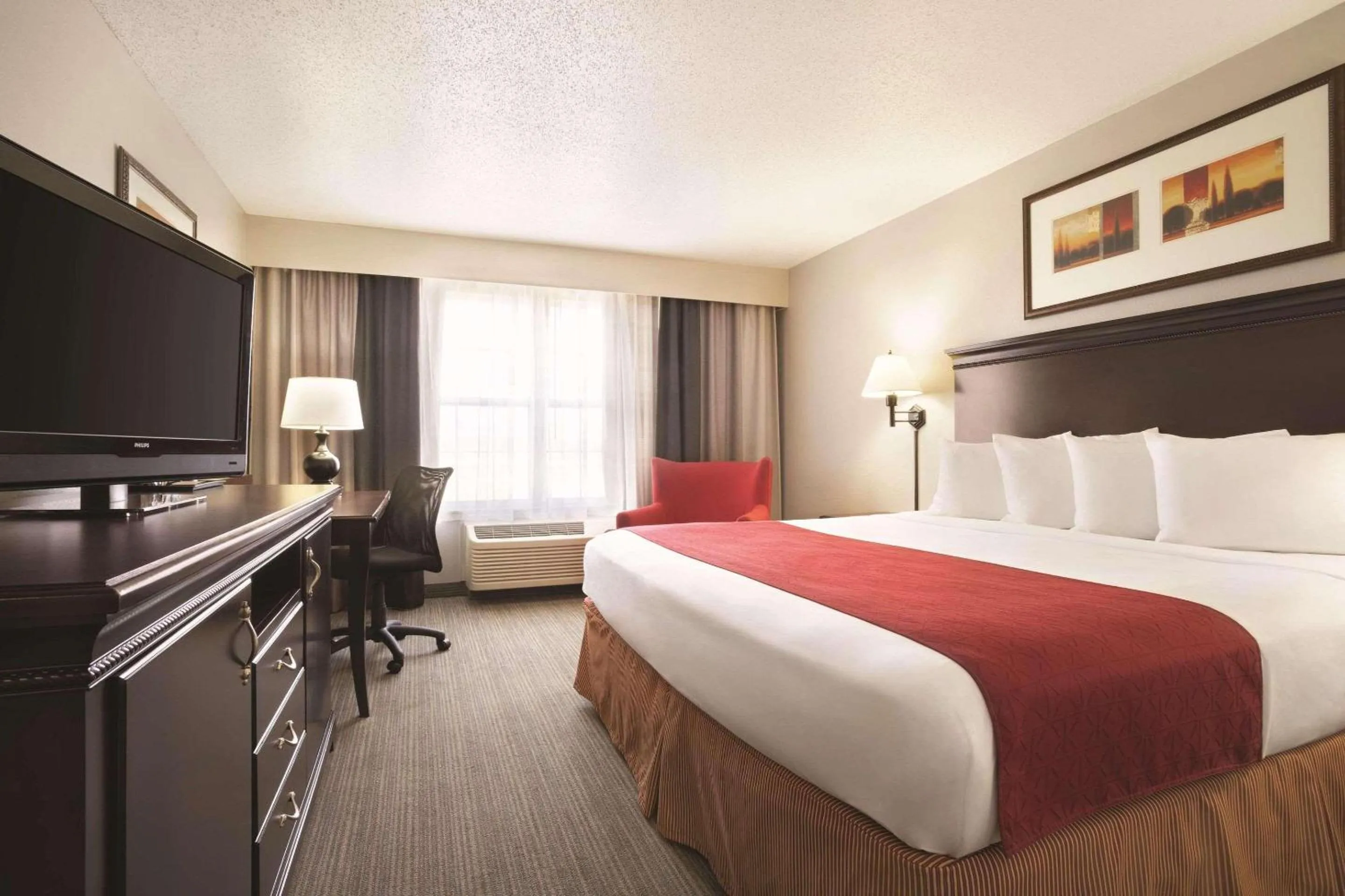 Bedroom, Bed in Country Inn & Suites by Radisson, Moline Airport