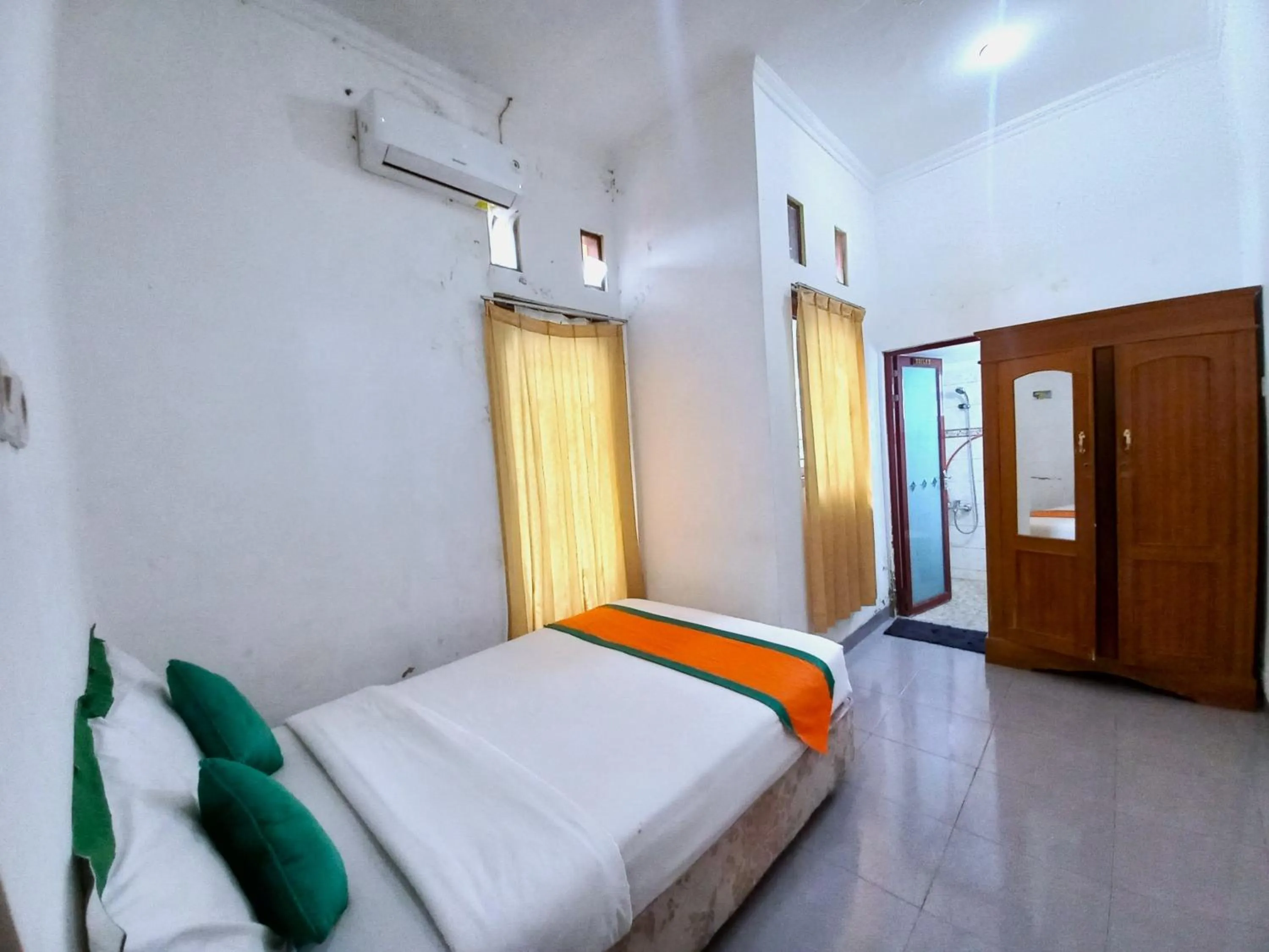 Bedroom, Bed in Homestay Jogja Jakal 3 Dekat UGM by Simply Homy