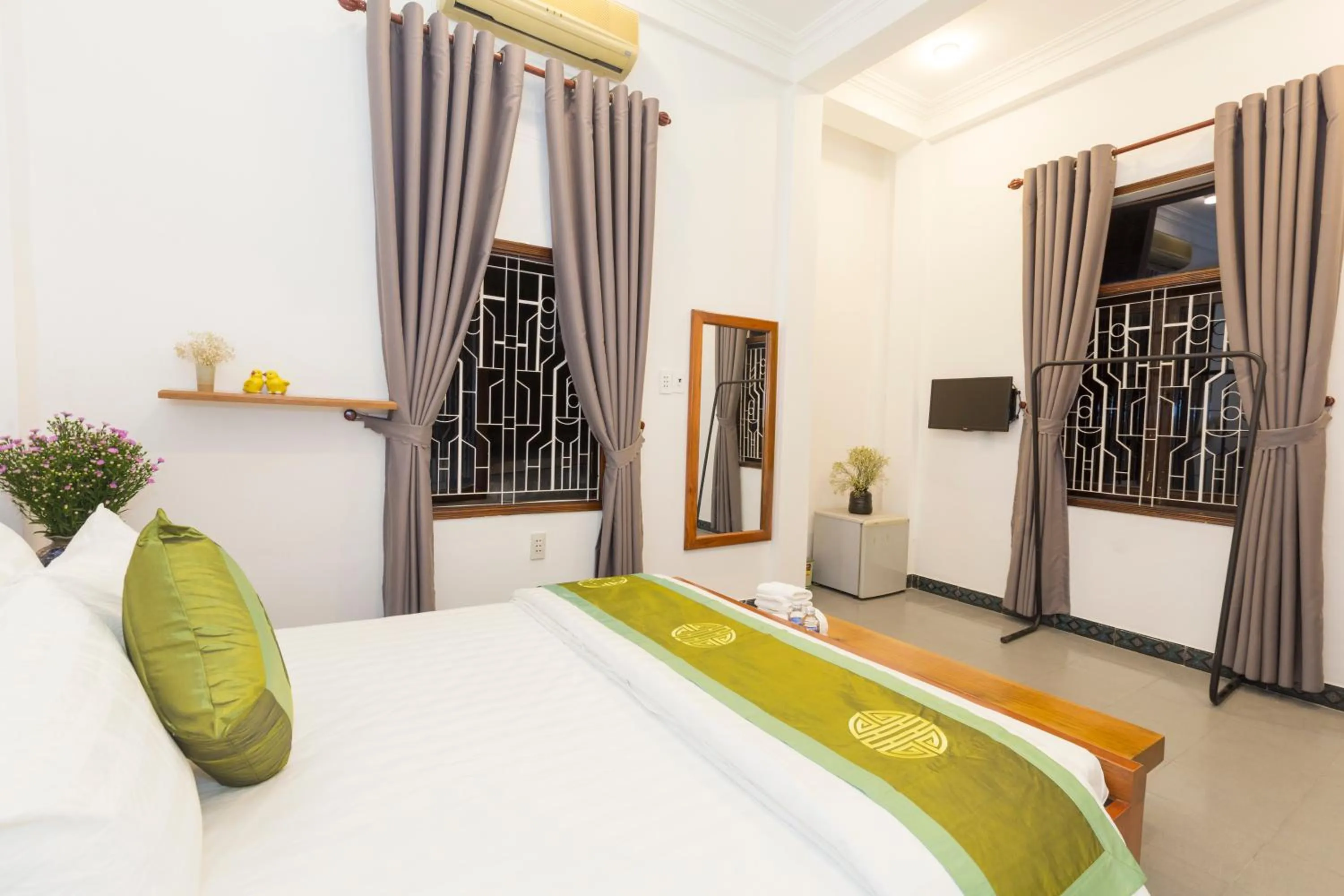 Bed in Purple Hue Central Hub