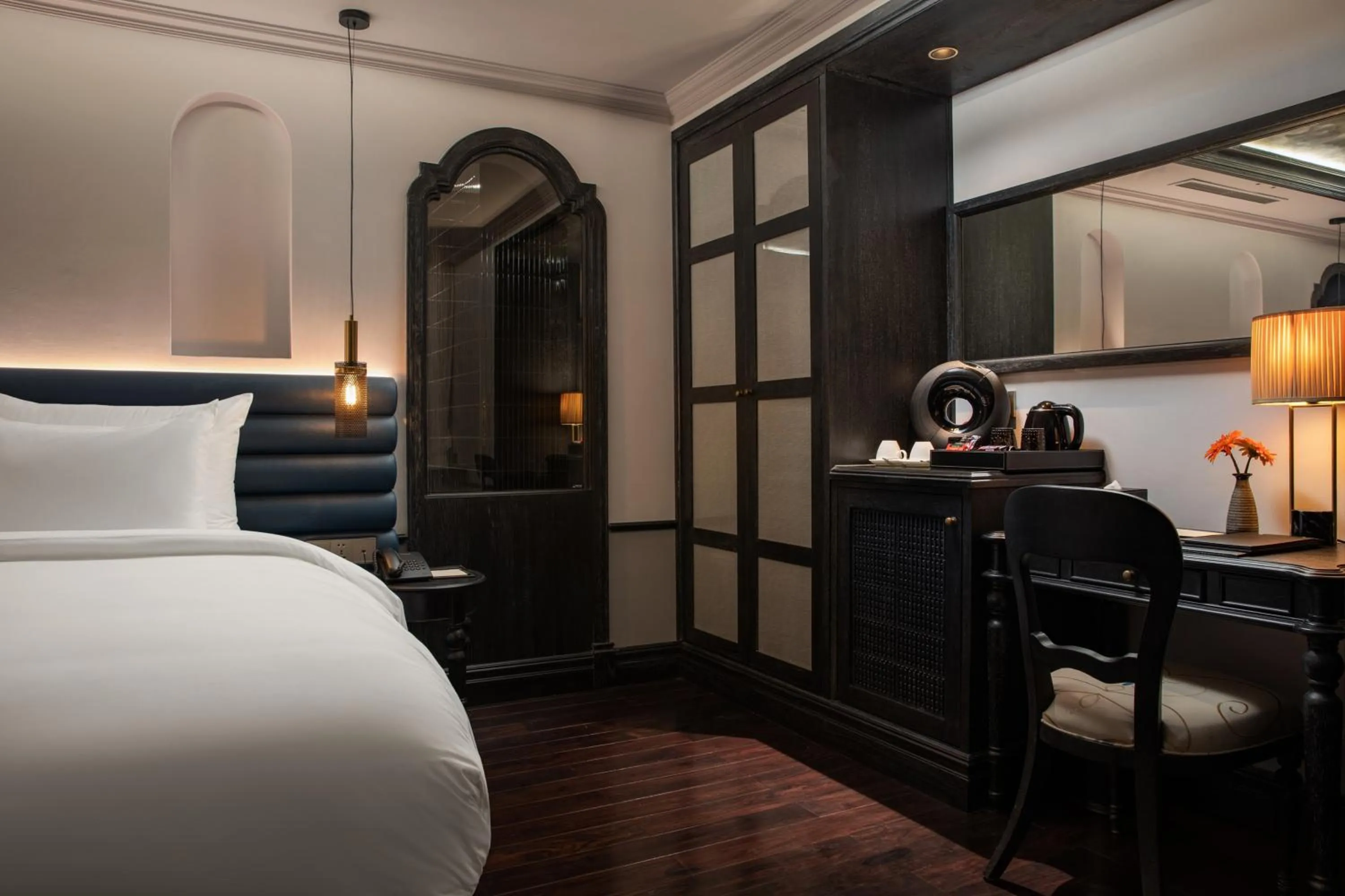 Seating area, Bed in La Sinfonía del Rey Hotel & Spa