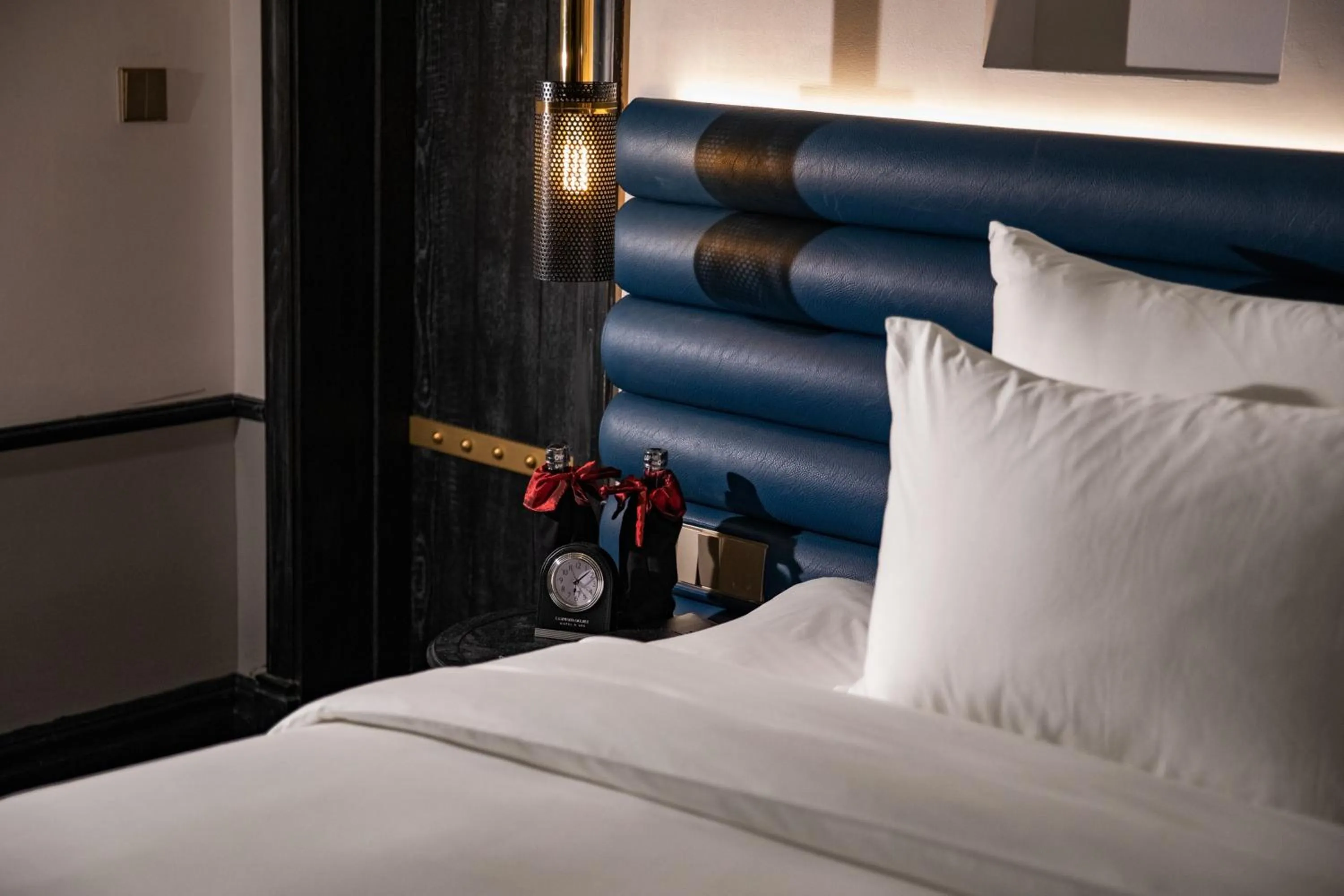 Bed in La Sinfonía del Rey Hotel & Spa