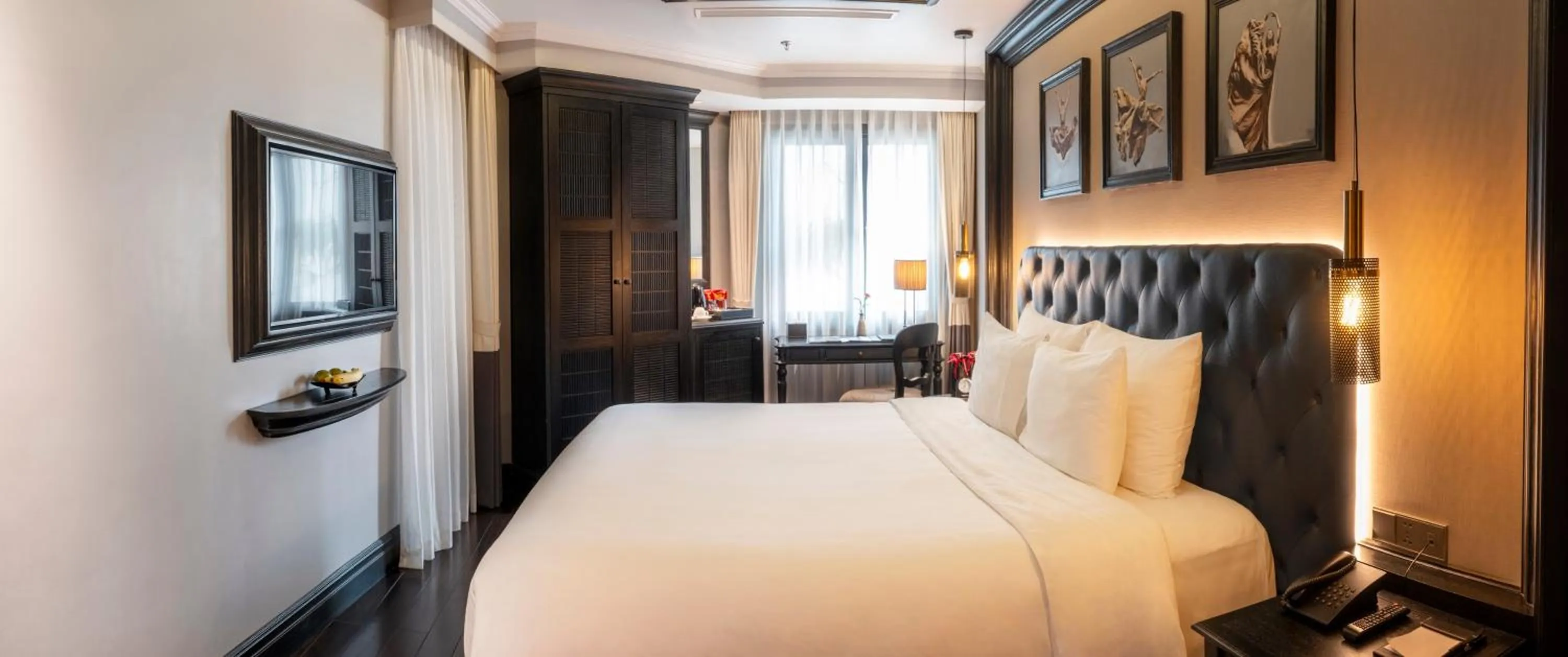 TV and multimedia, Bed in La Sinfonía del Rey Hotel & Spa