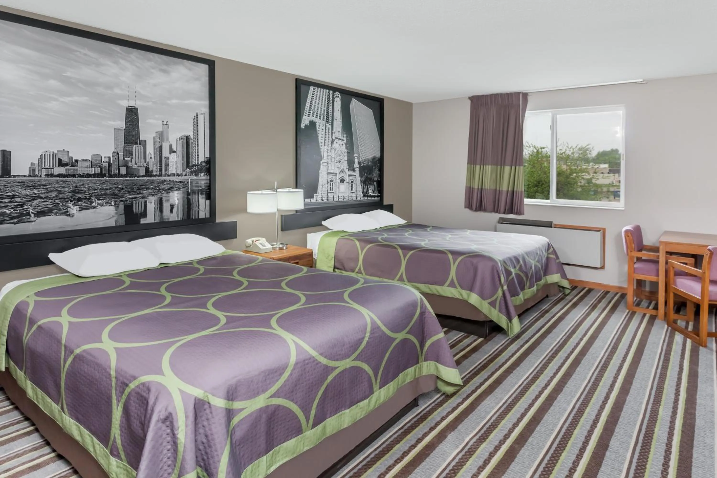 Bedroom in Super 8 by Wyndham Watseka