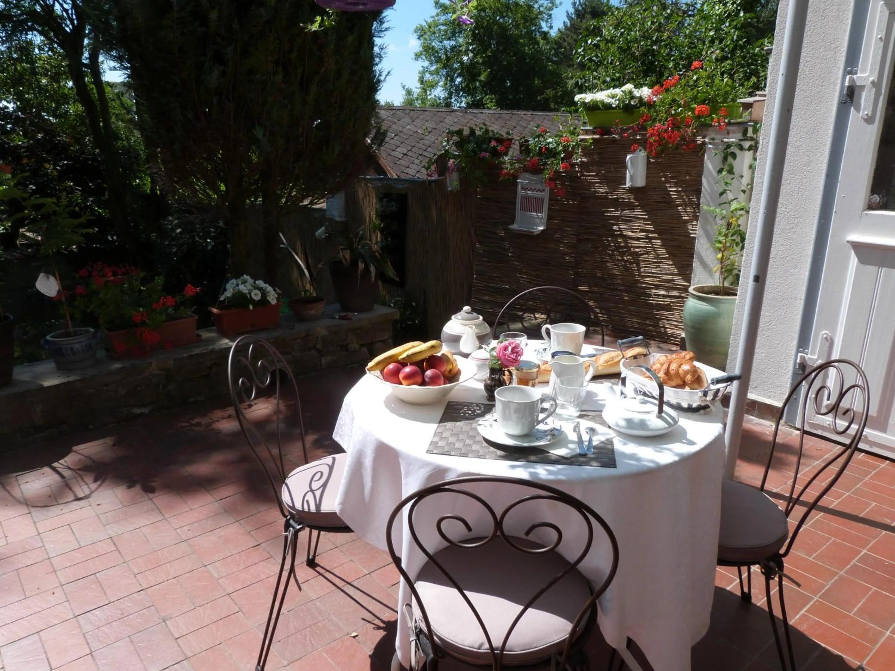 Breakfast in Les Iris Chambres d’hôte
