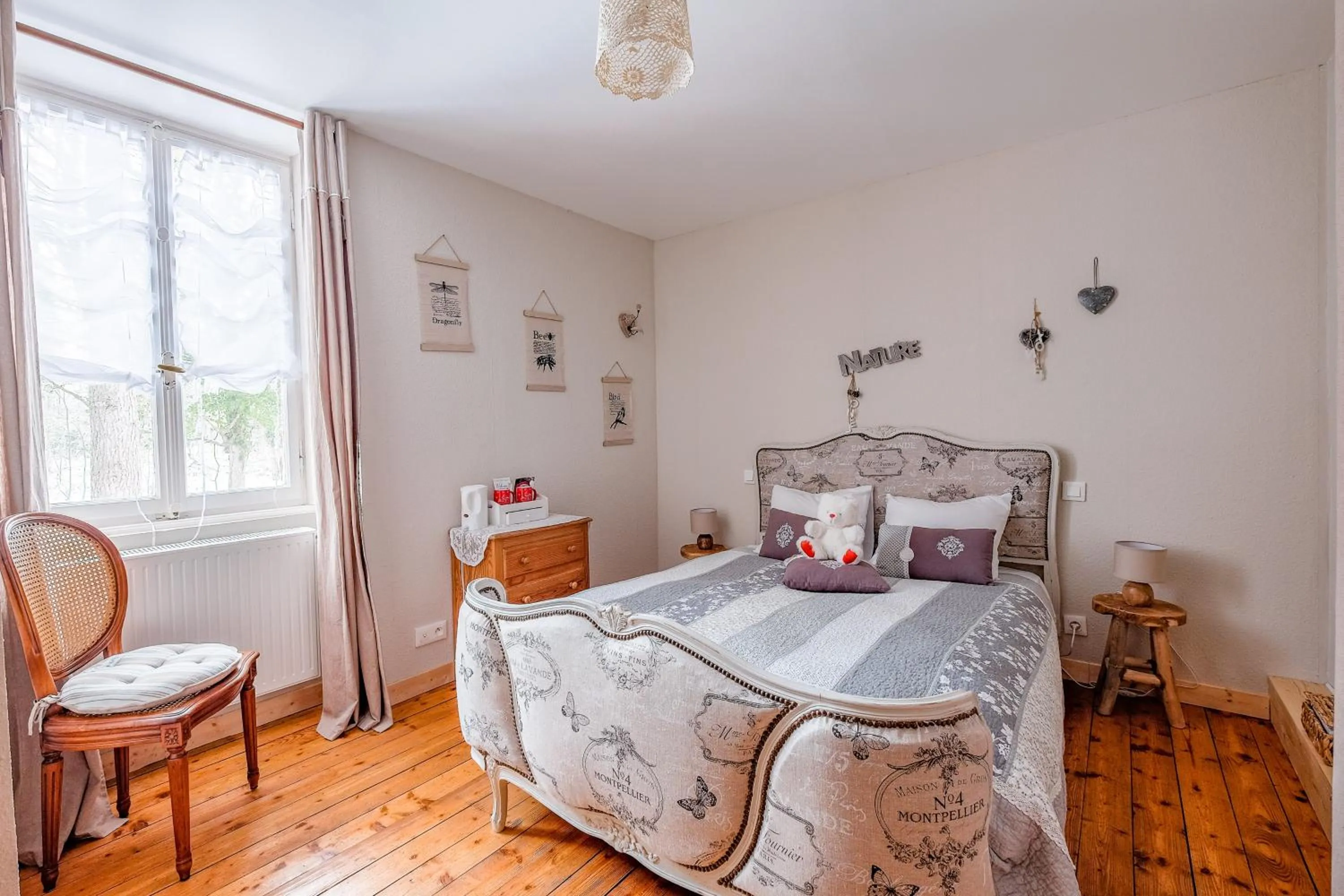 Bed in Les Iris Chambres d’hôte