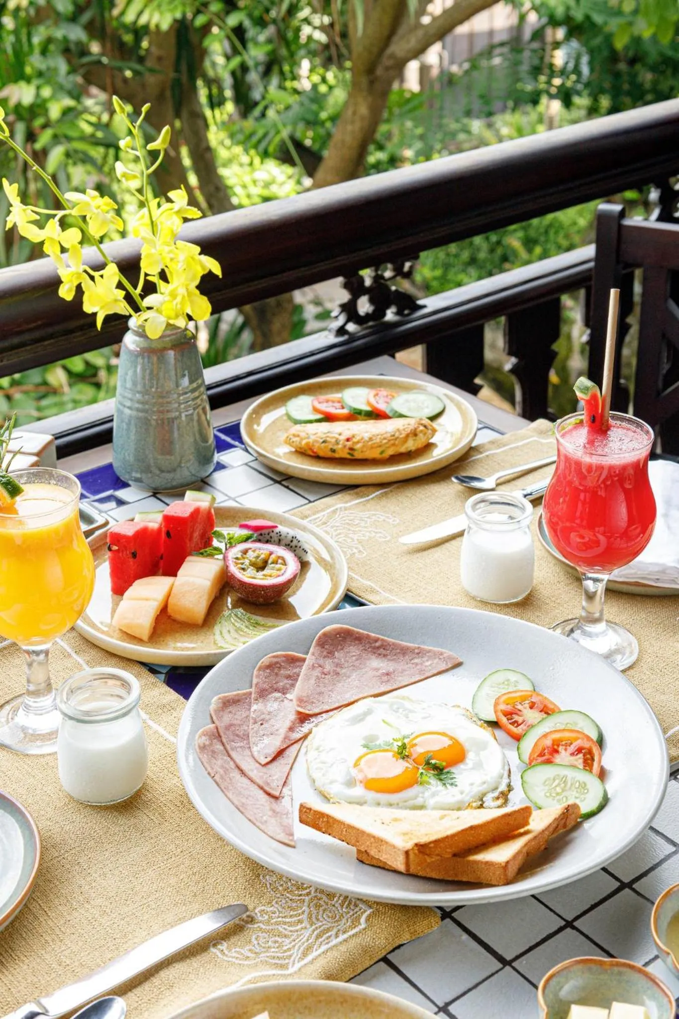 Breakfast in Ancient Huế Garden Houses