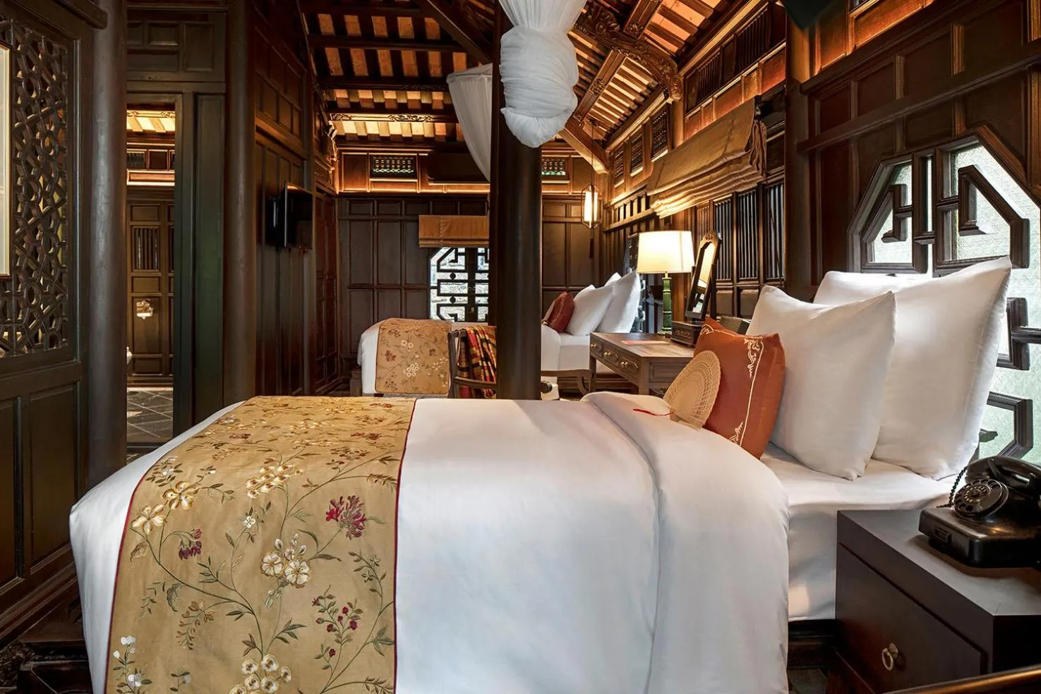 Bed in Ancient Huế Garden Houses