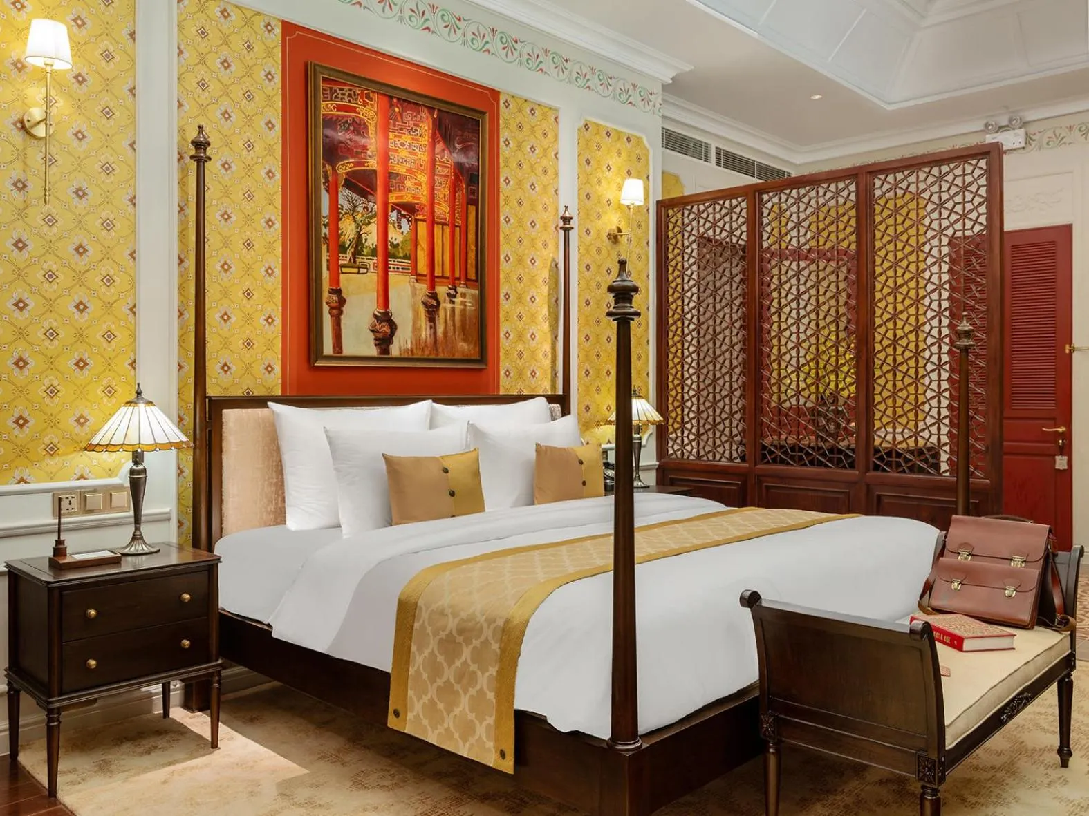 Bed in Ancient Huế Garden Houses