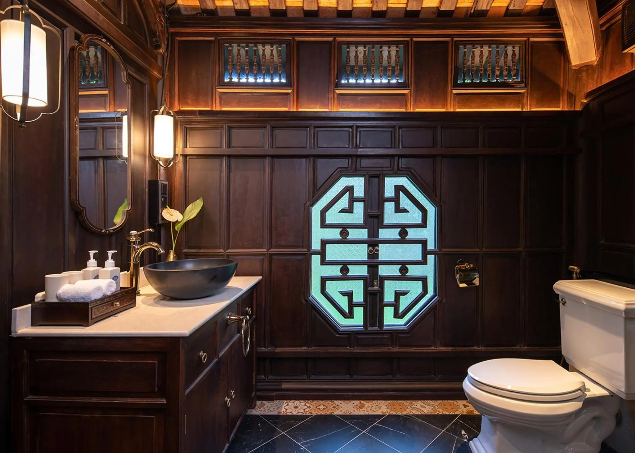 Toilet in Ancient Huế Garden Houses