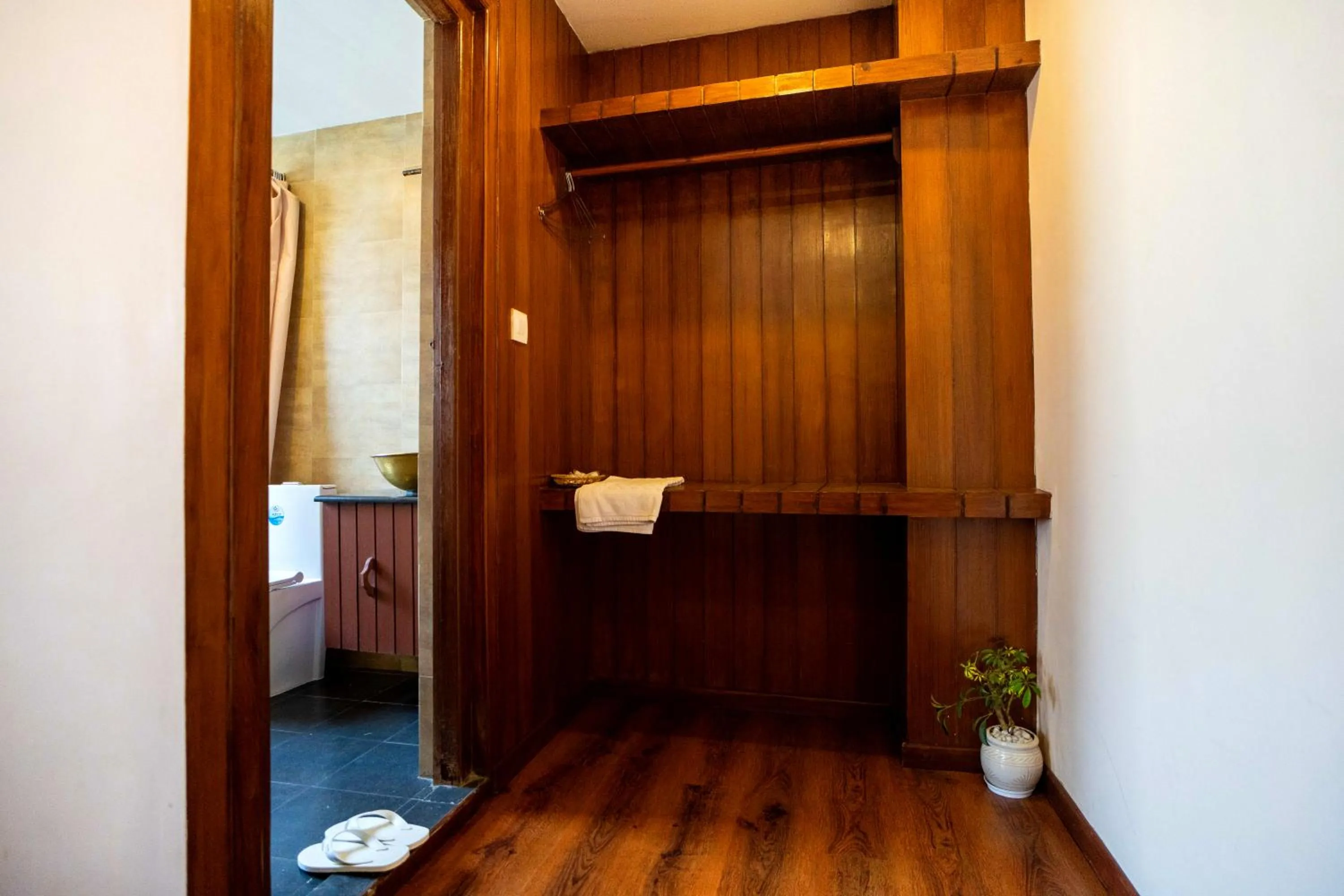 wardrobe in Nivas Boutique Home