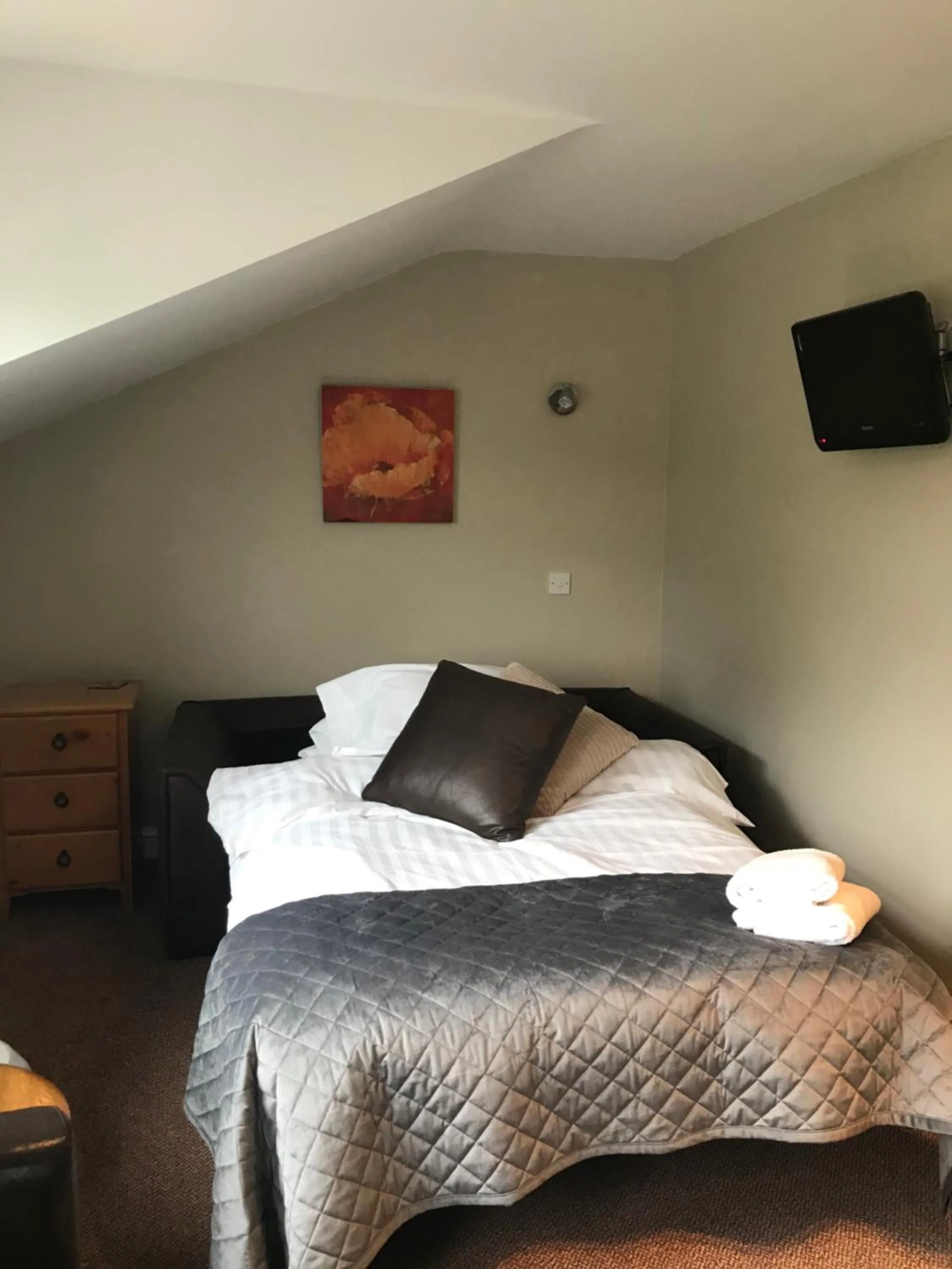 Bed in Claremont House Keswick