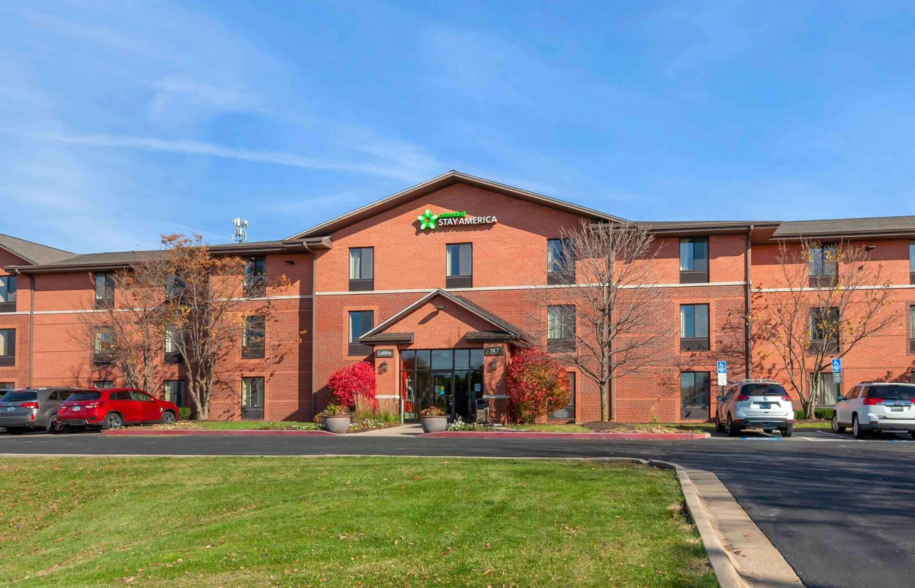 Property building in Extended Stay America Select Suites - Rockford - State Street